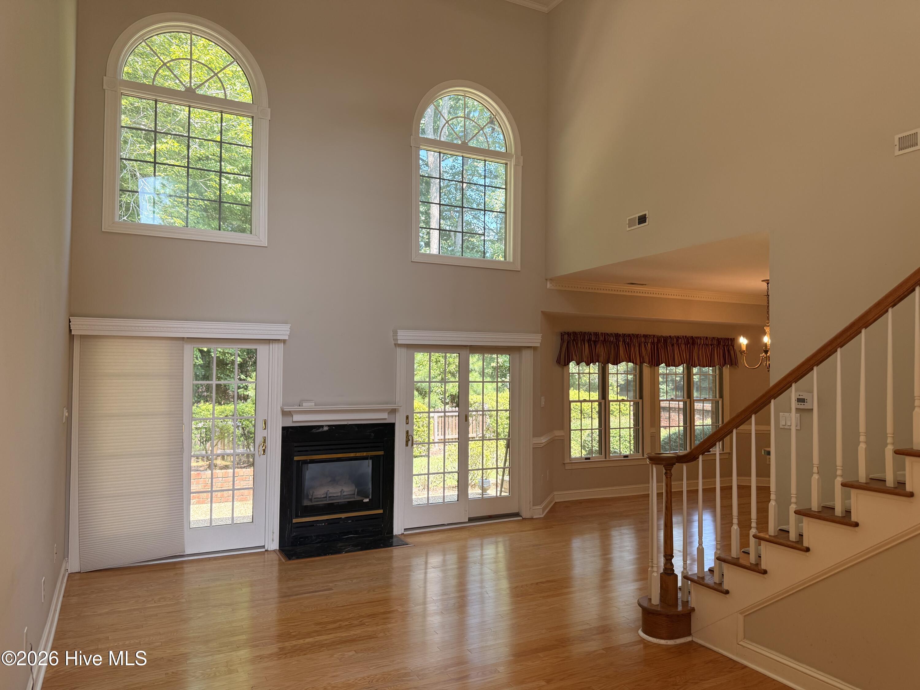 1010 Devonshire Drive Property Photo 3