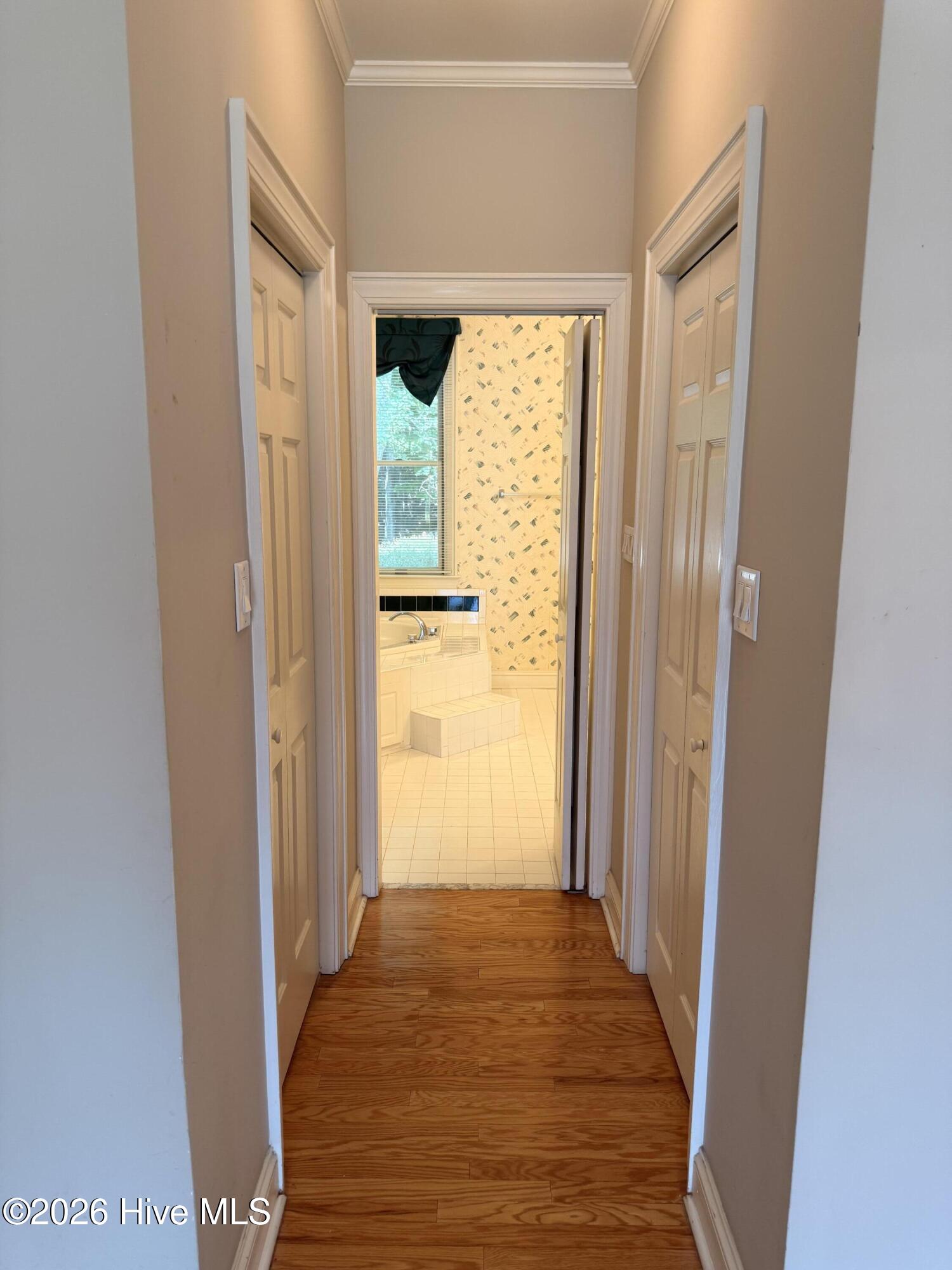 1010 Devonshire Drive Property Photo 15