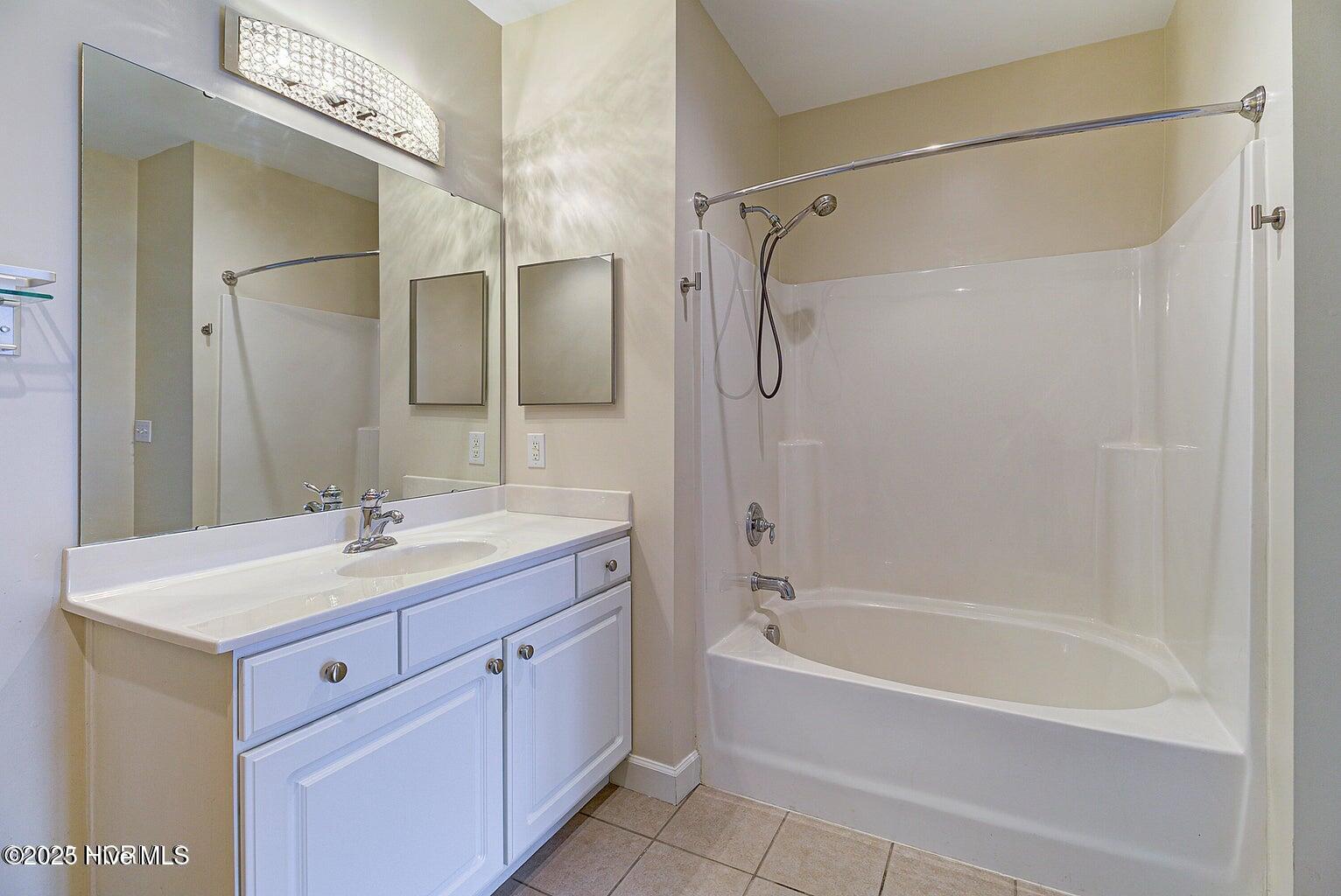 2820 Bloomfield Lane Unit 207 Property Photo 19