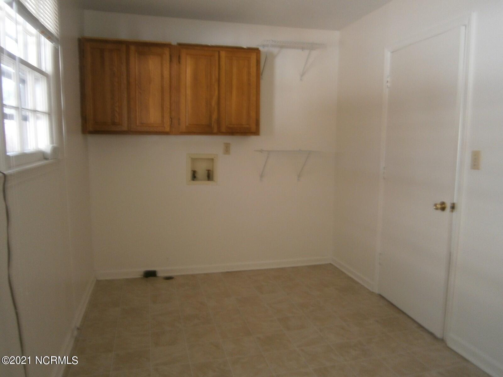 112 Ramona Avenue Property Photo 10