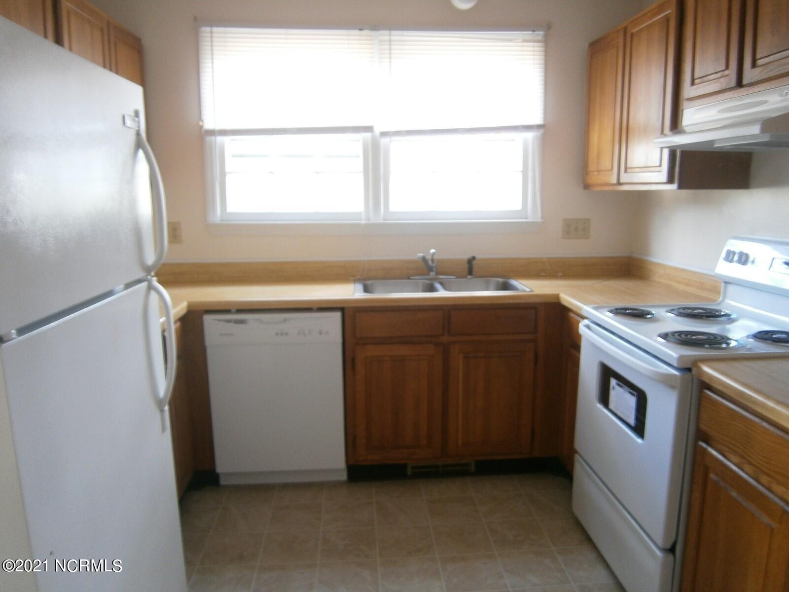 112 Ramona Avenue Property Photo 12