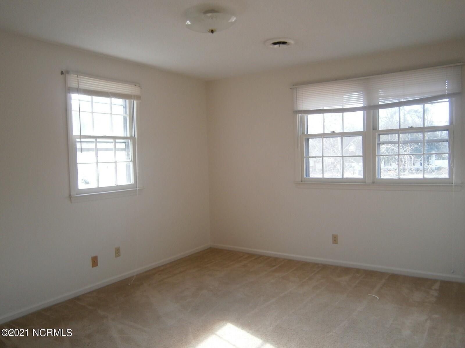 112 Ramona Avenue Property Photo 18