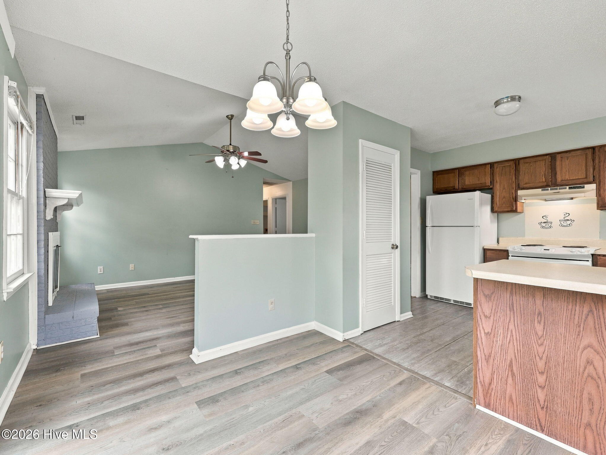 2218 Bridle Trail Property Photo 28