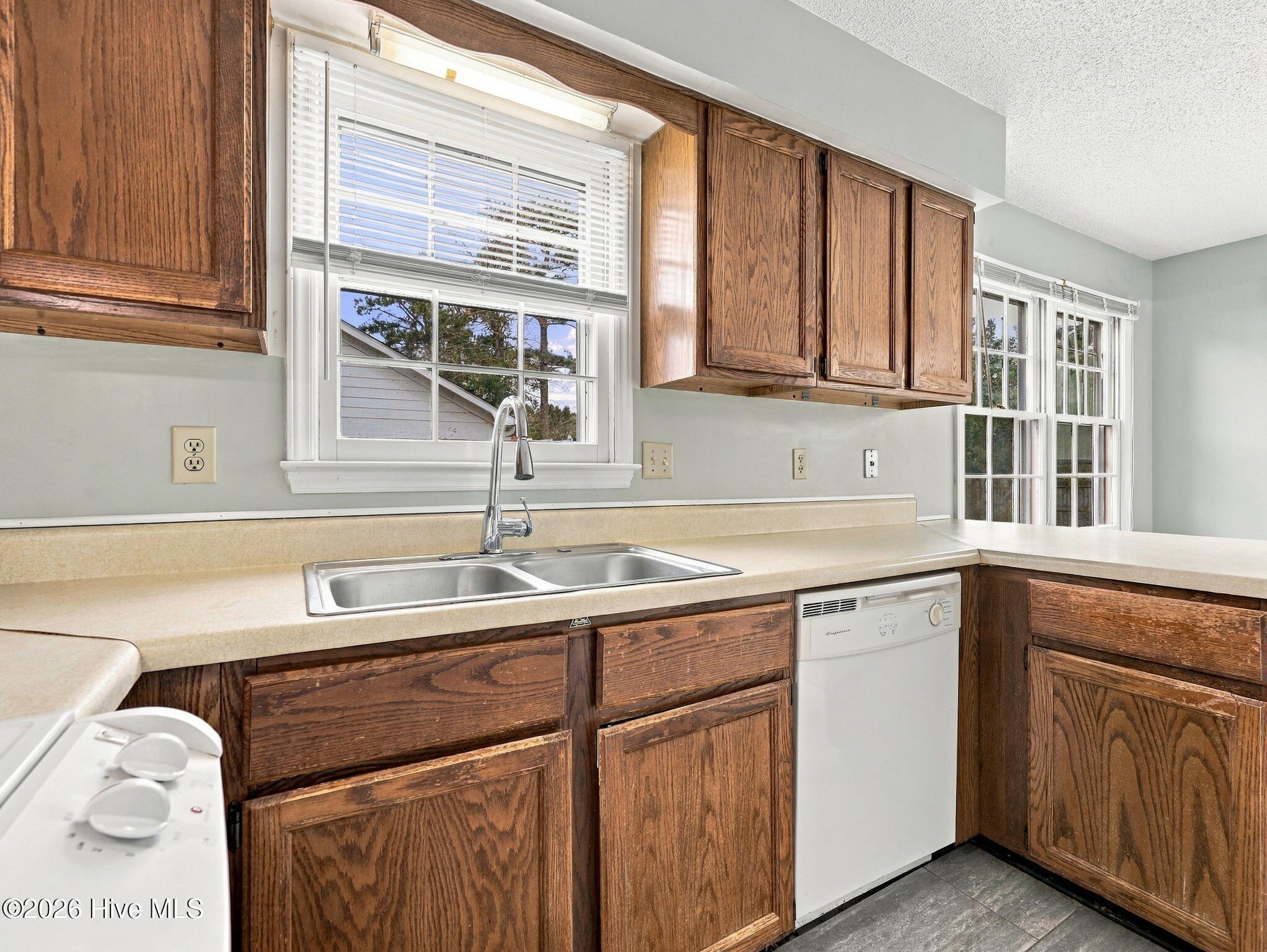 2218 Bridle Trail Property Photo 30