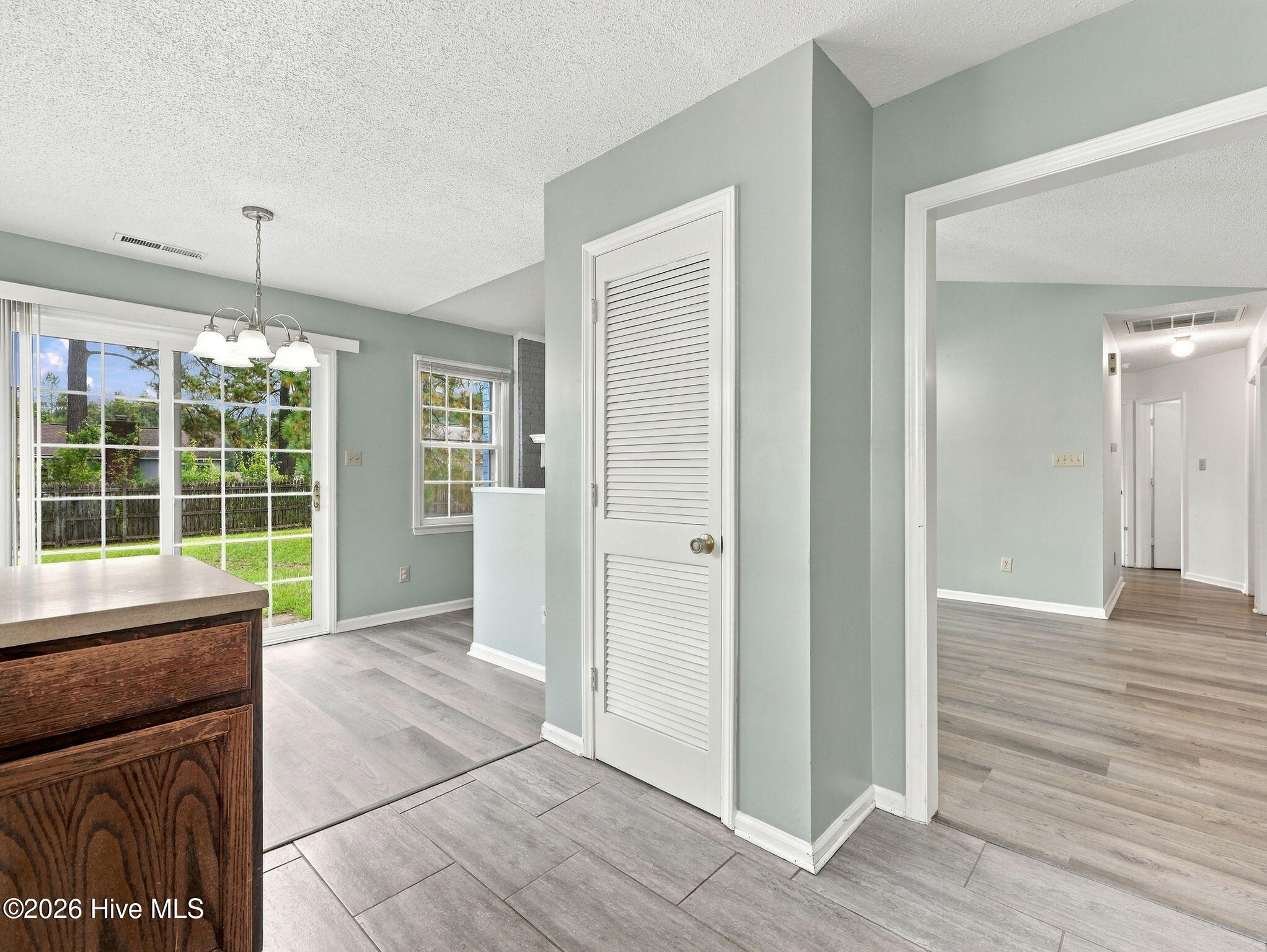 2218 Bridle Trail Property Photo 33