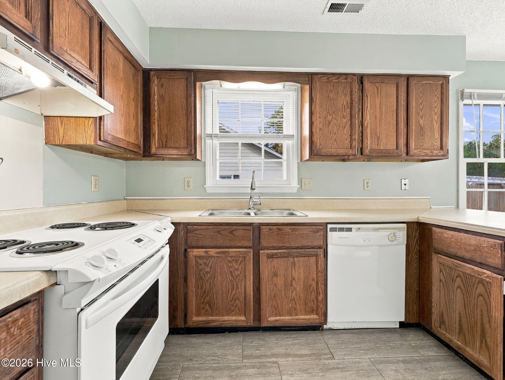 2218 Bridle Trail Property Photo 34