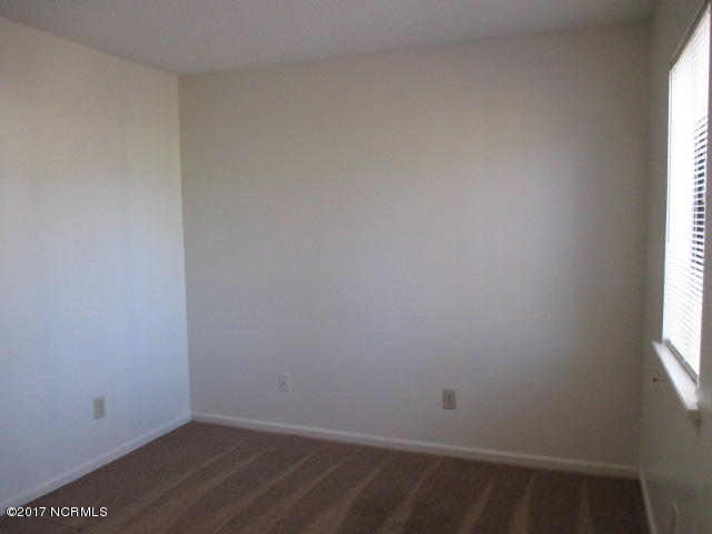 218 Easy Street Property Photo 5