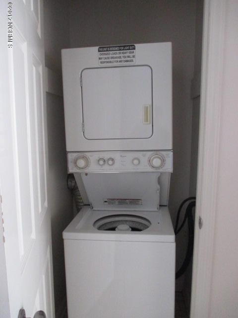 218 Easy Street Property Photo 6