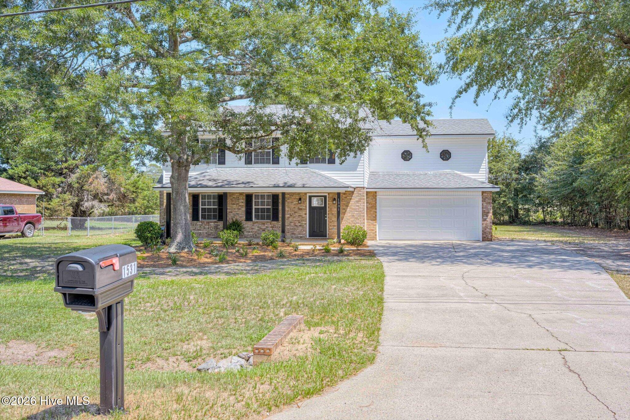 1531 Pine Ridge Drive E Property Photo 2