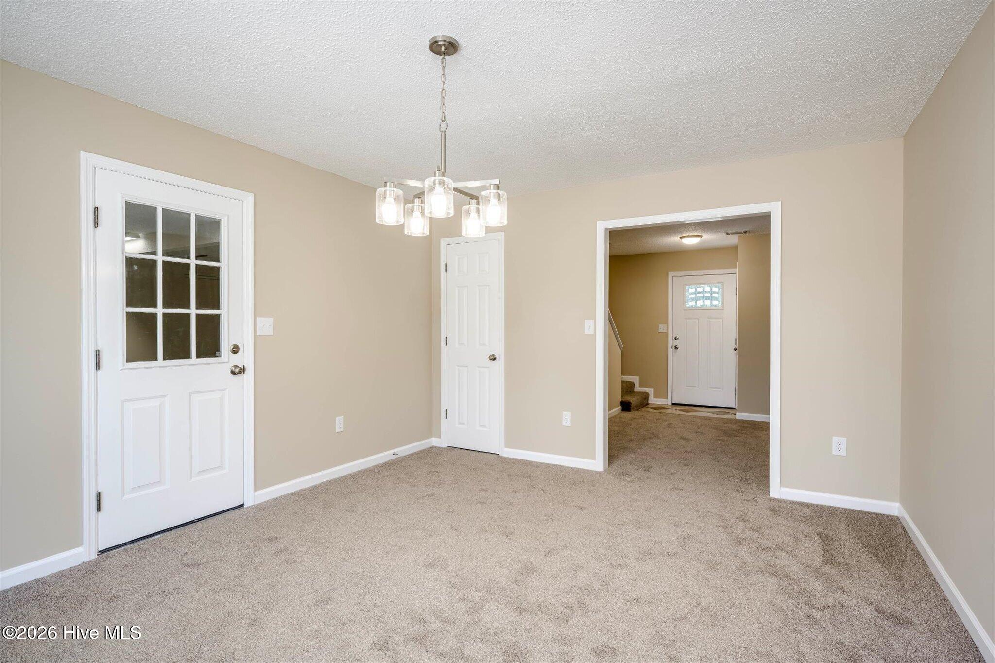 1531 Pine Ridge Drive E Property Photo 12