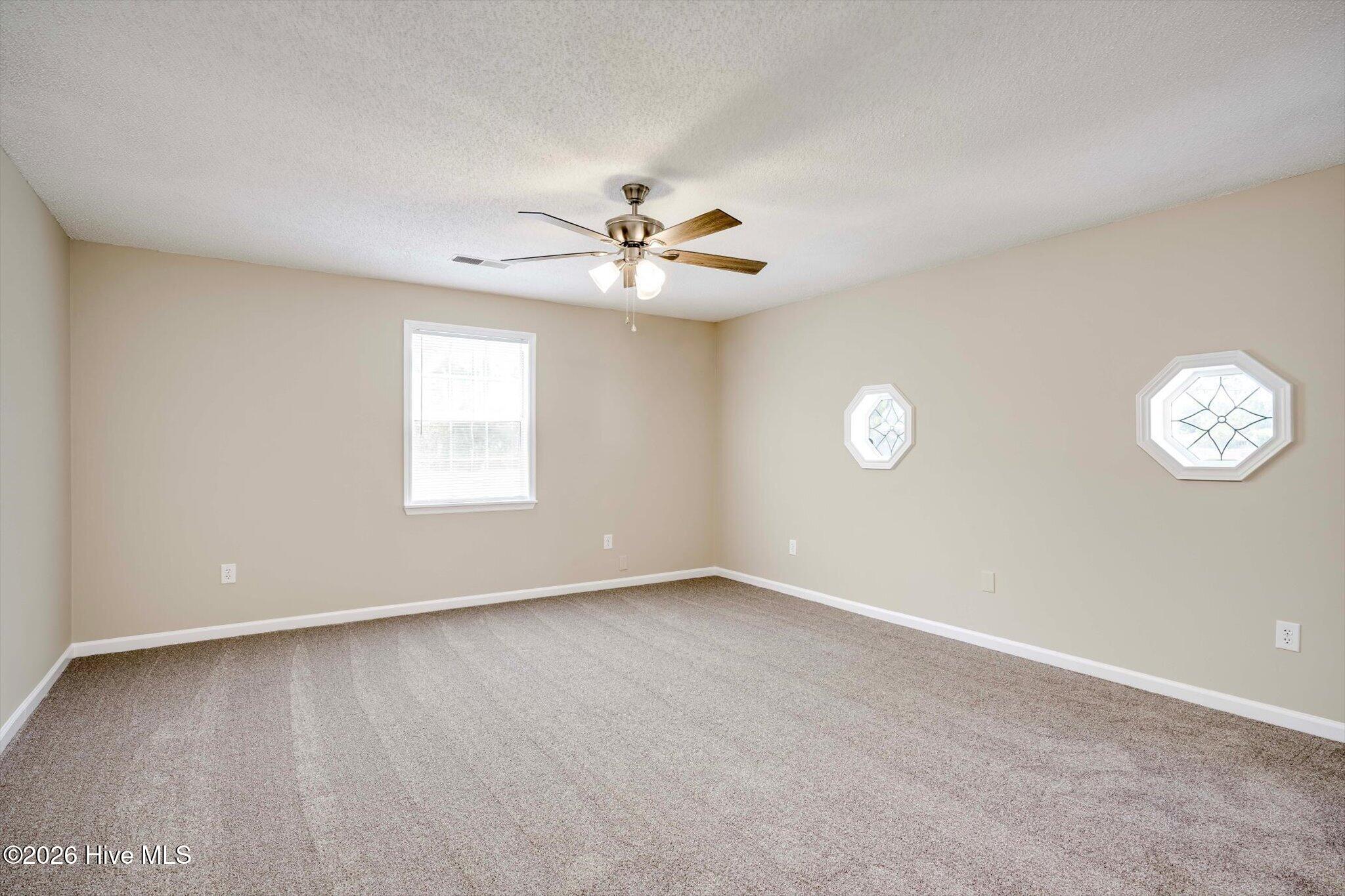 1531 Pine Ridge Drive E Property Photo 30