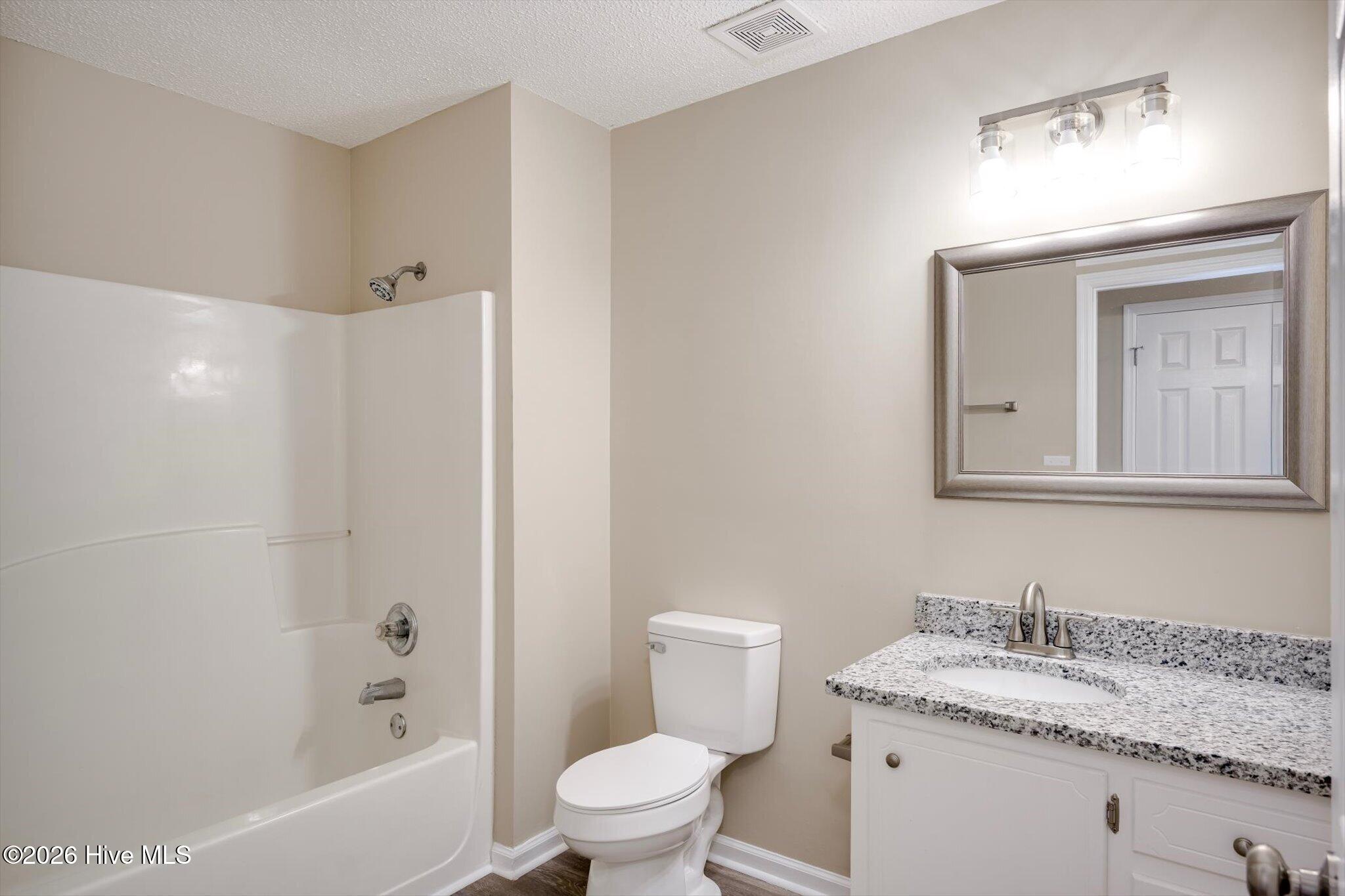1531 Pine Ridge Drive E Property Photo 35