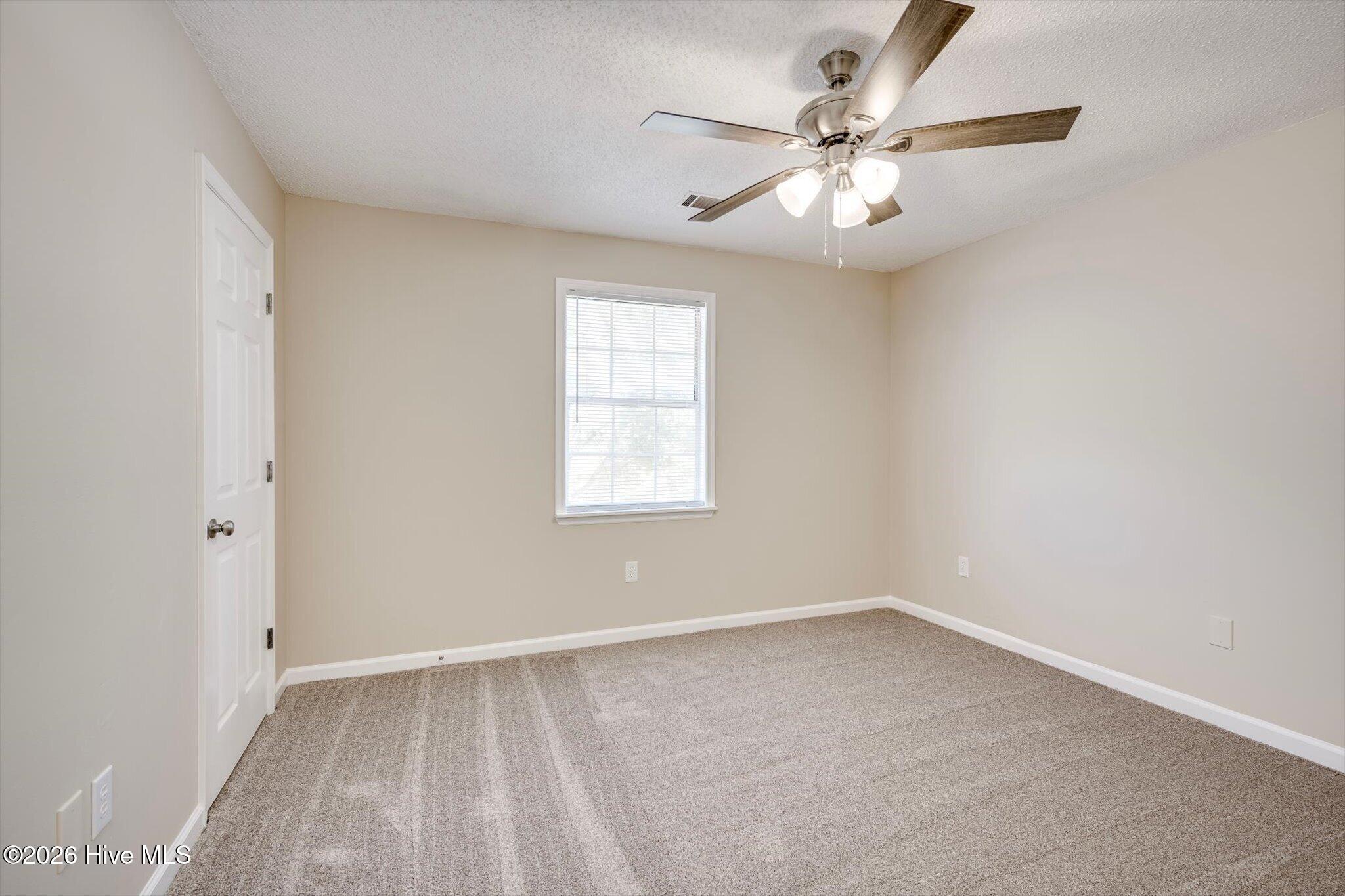 1531 Pine Ridge Drive E Property Photo 36