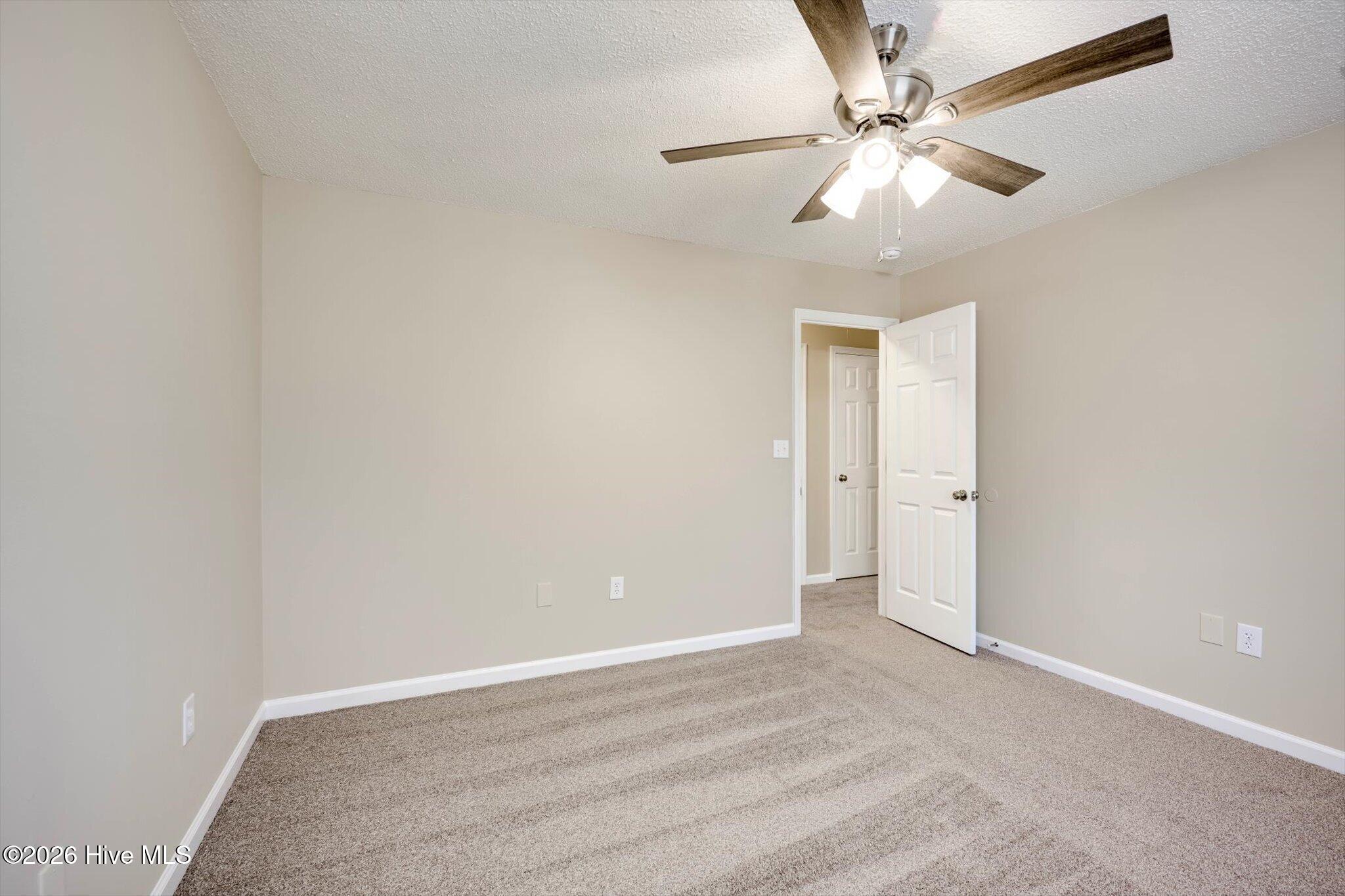 1531 Pine Ridge Drive E Property Photo 38