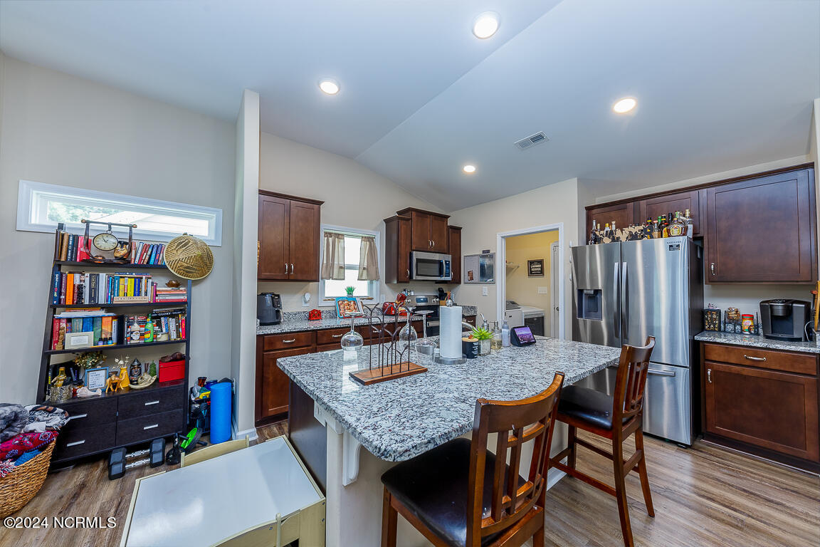 141 Grantham Place Property Photo 6