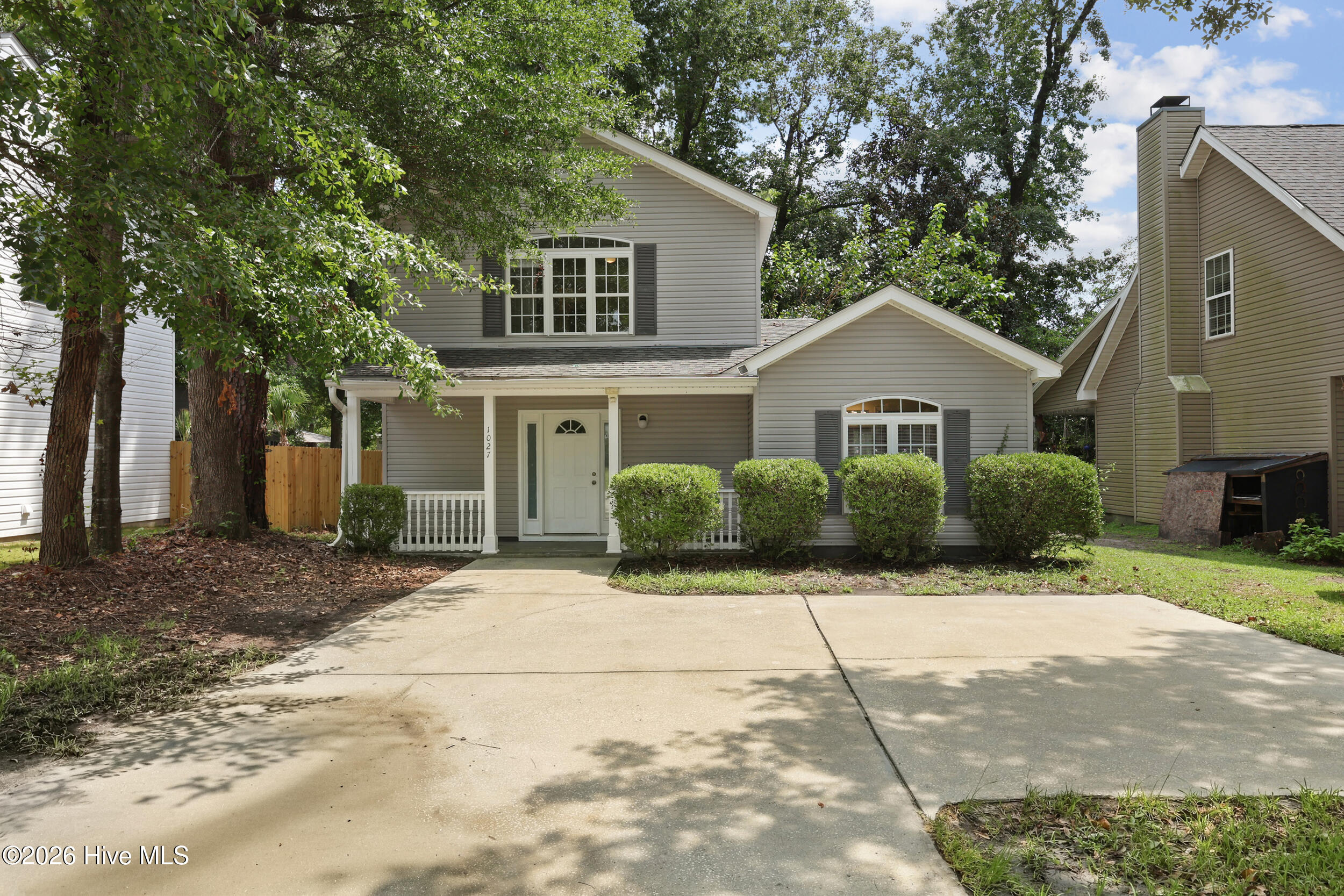 1027 Bonham Avenue Property Photo 1