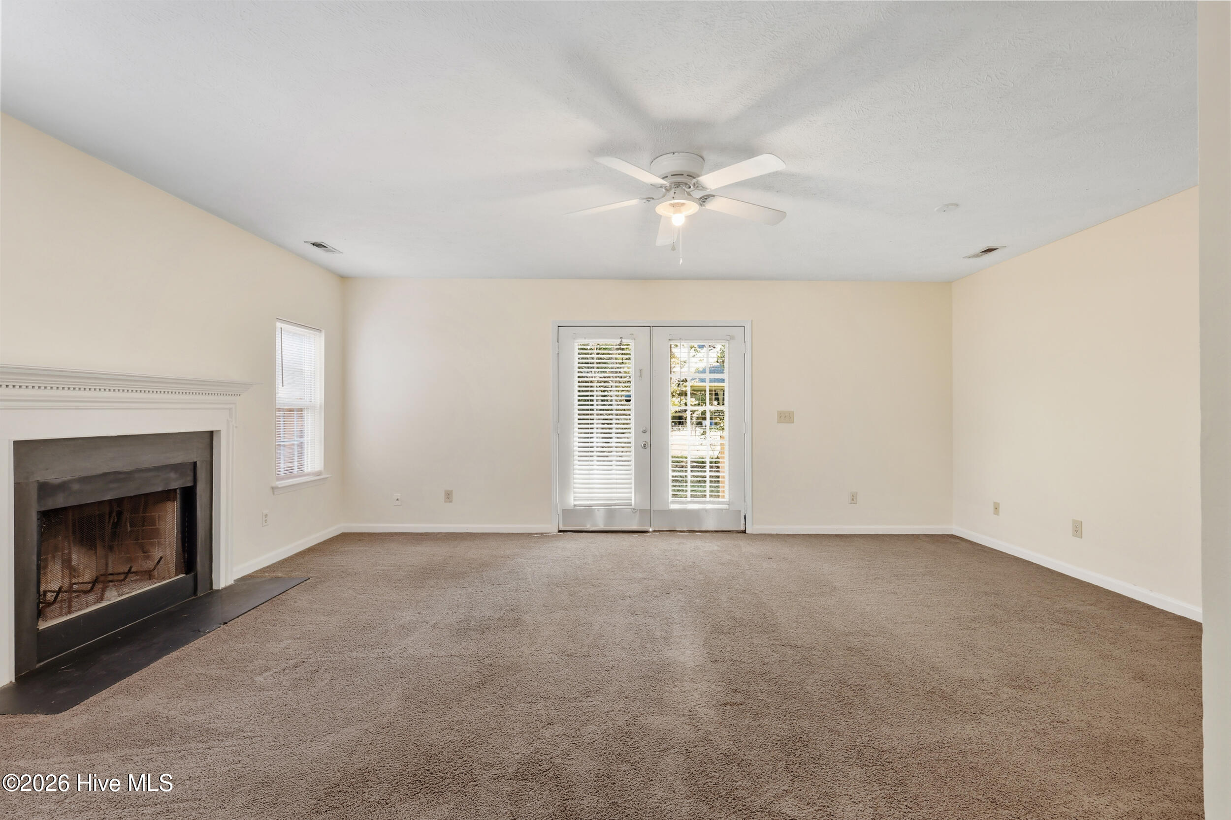 1027 Bonham Avenue Property Photo 6
