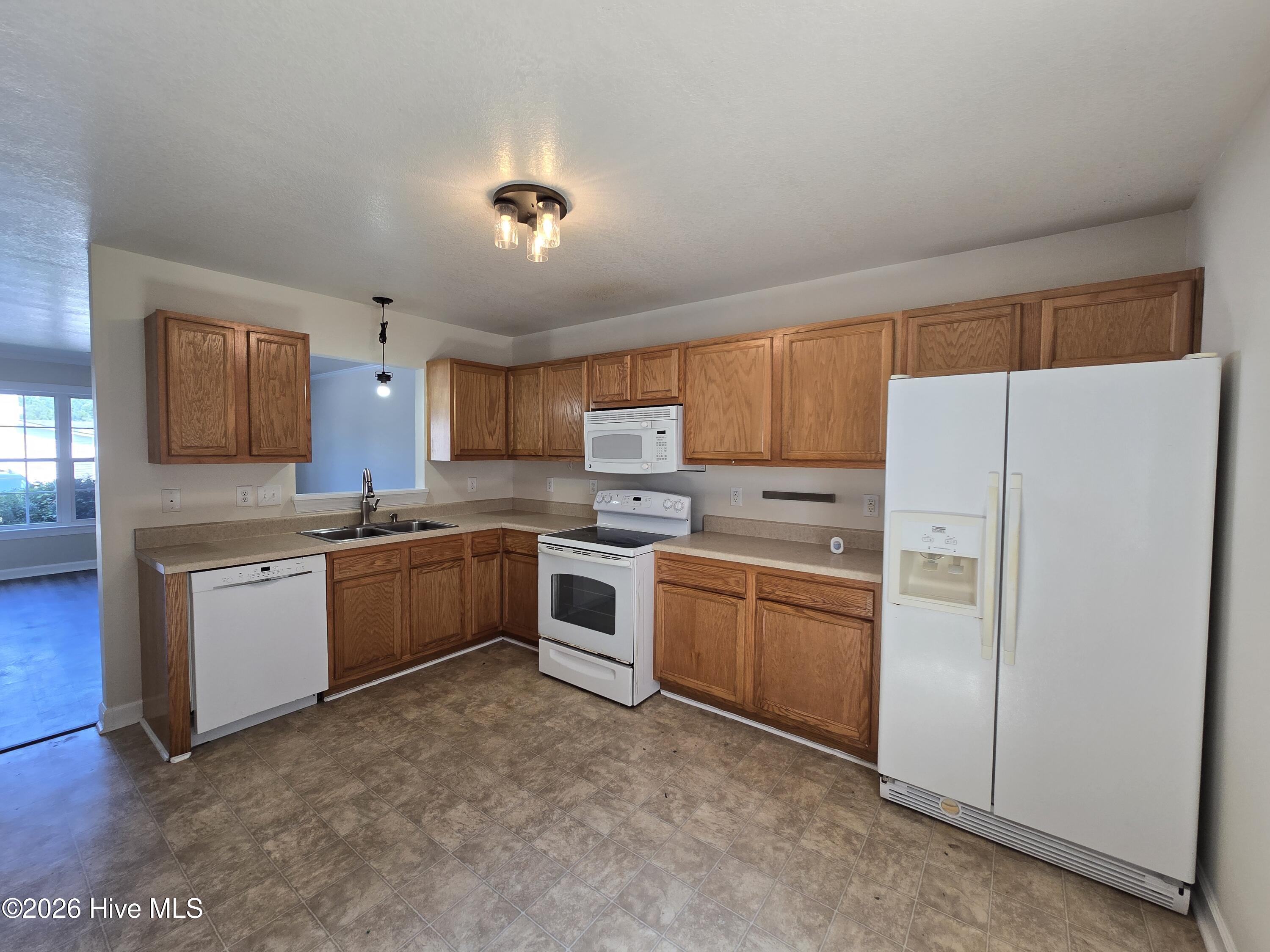 204 Streamwood Drive Property Photo 8