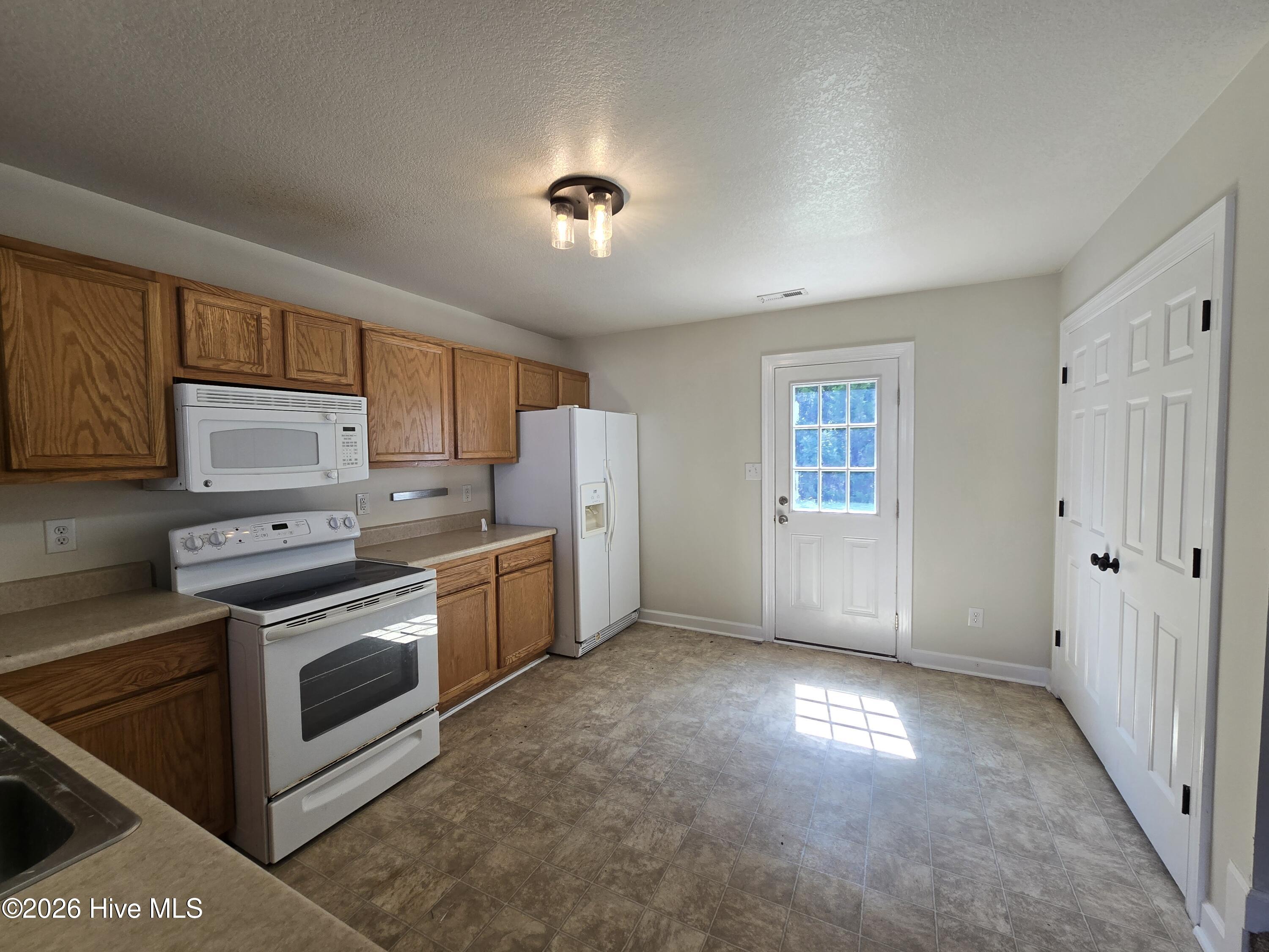 204 Streamwood Drive Property Photo 9