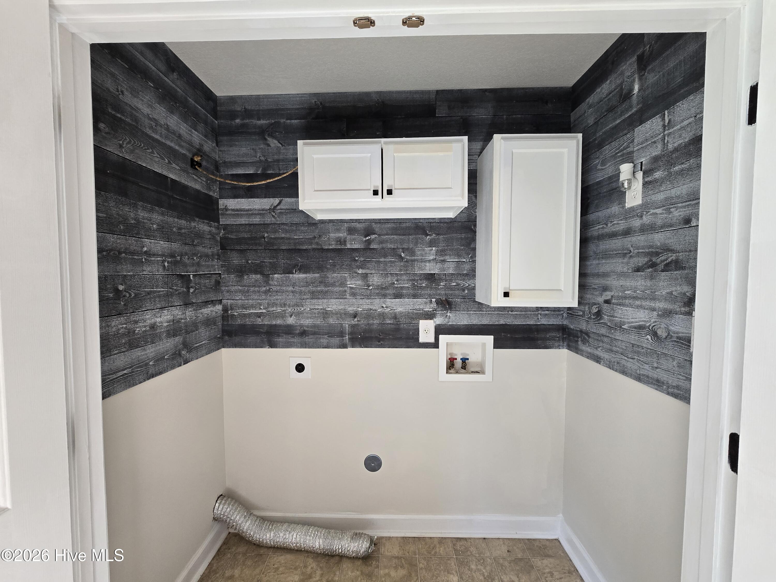 204 Streamwood Drive Property Photo 11