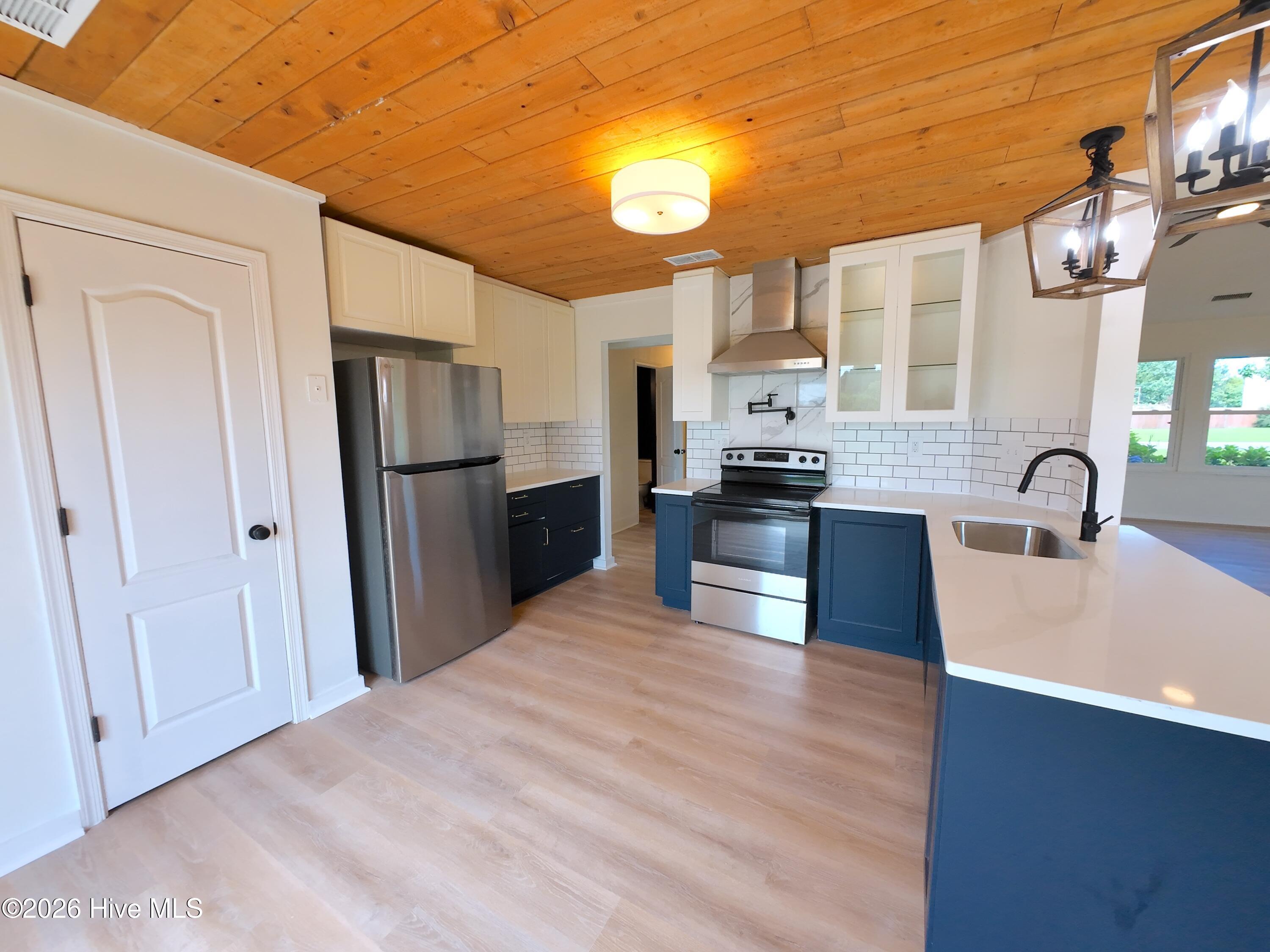 191 Eagle Creek Road Property Photo 8