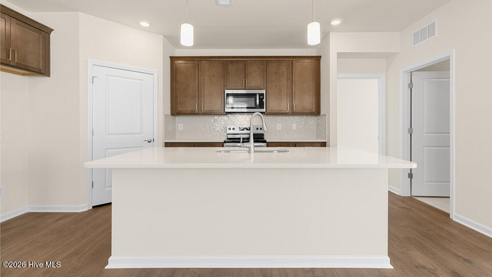 421 Thistle Meadow Lane Property Photo 4