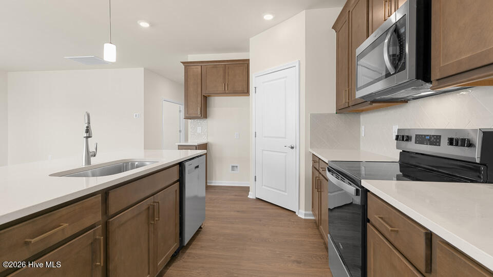 421 Thistle Meadow Lane Property Photo 6