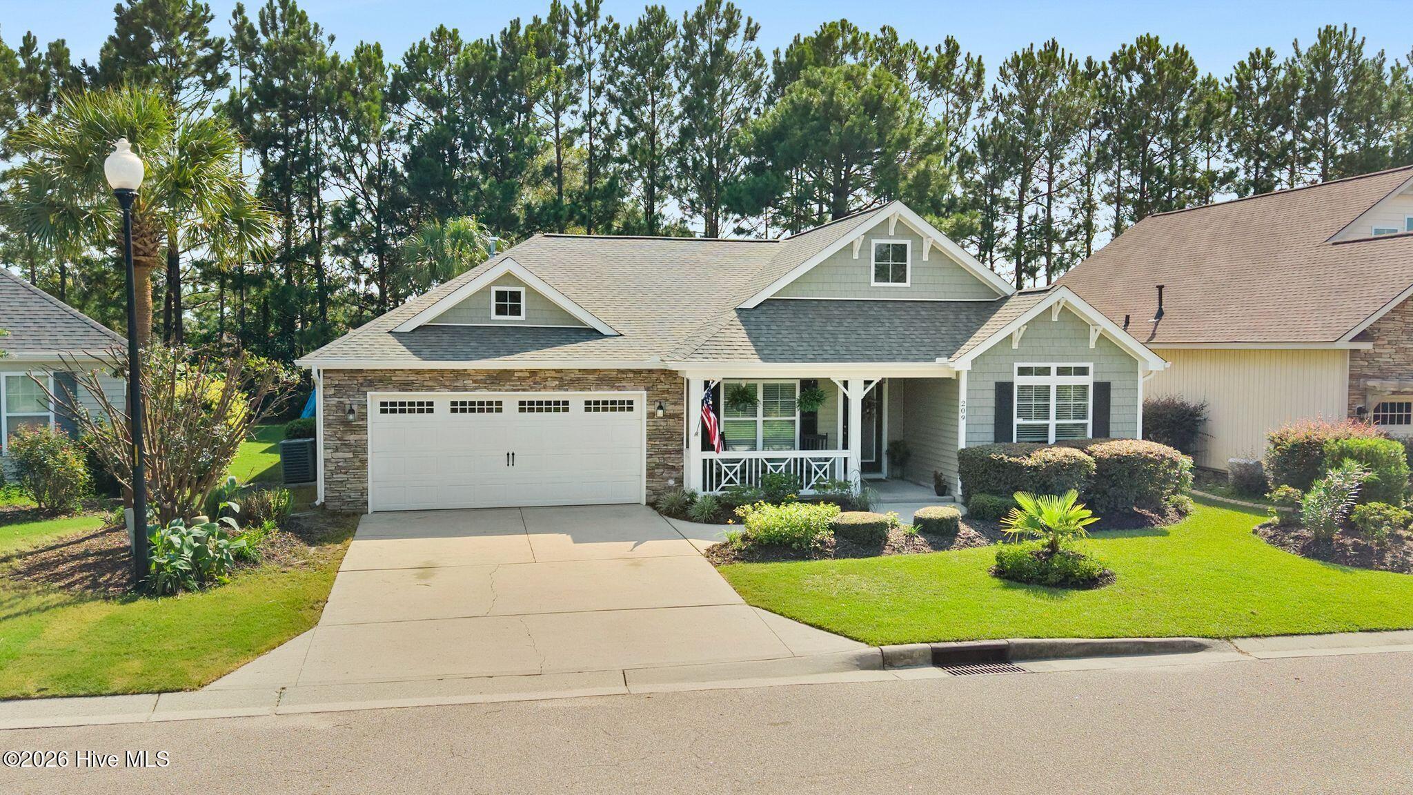 209 Palm Grove Drive Property Photo 2