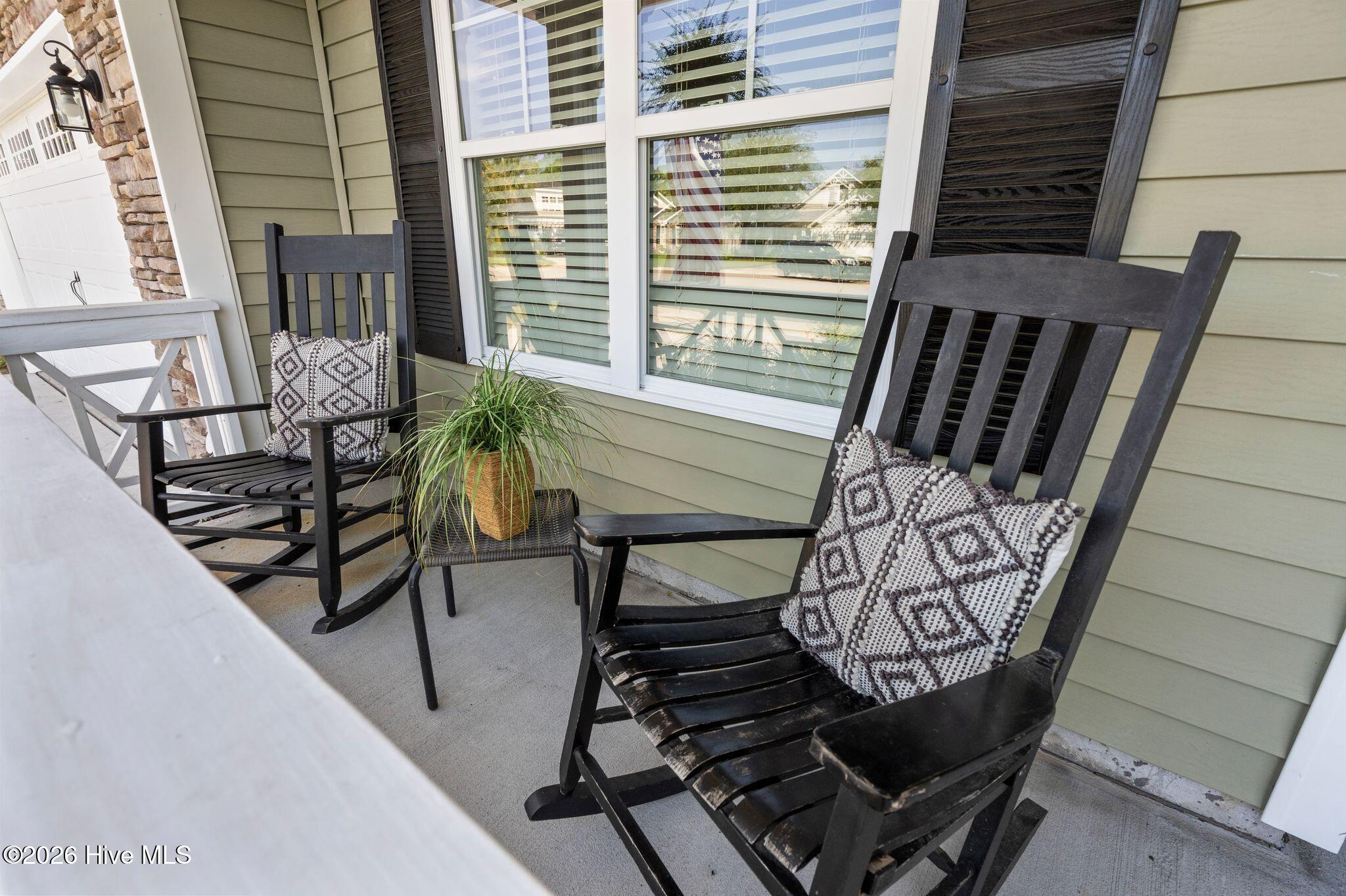 209 Palm Grove Drive Property Photo 8