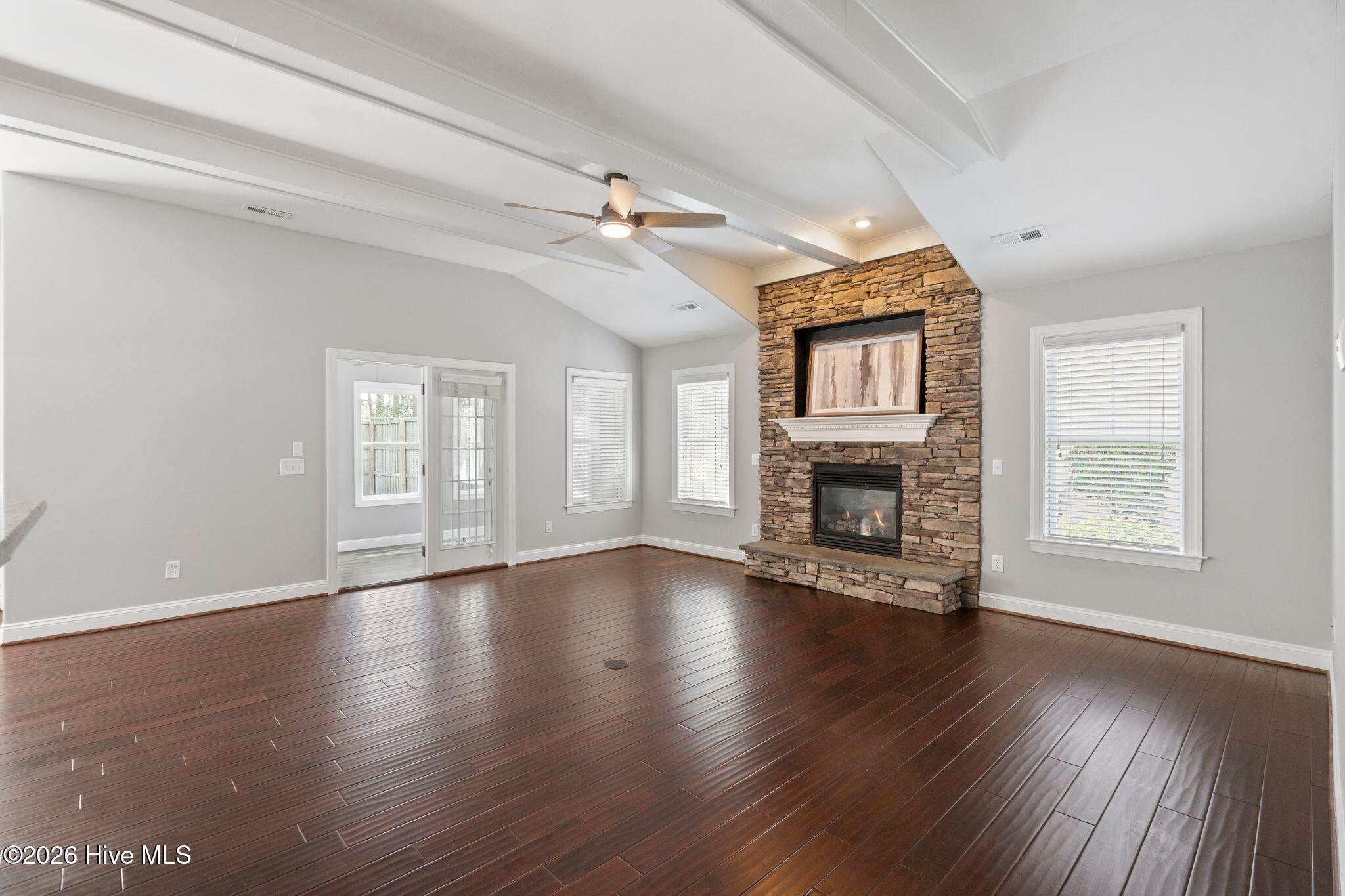 209 Palm Grove Drive Property Photo 15