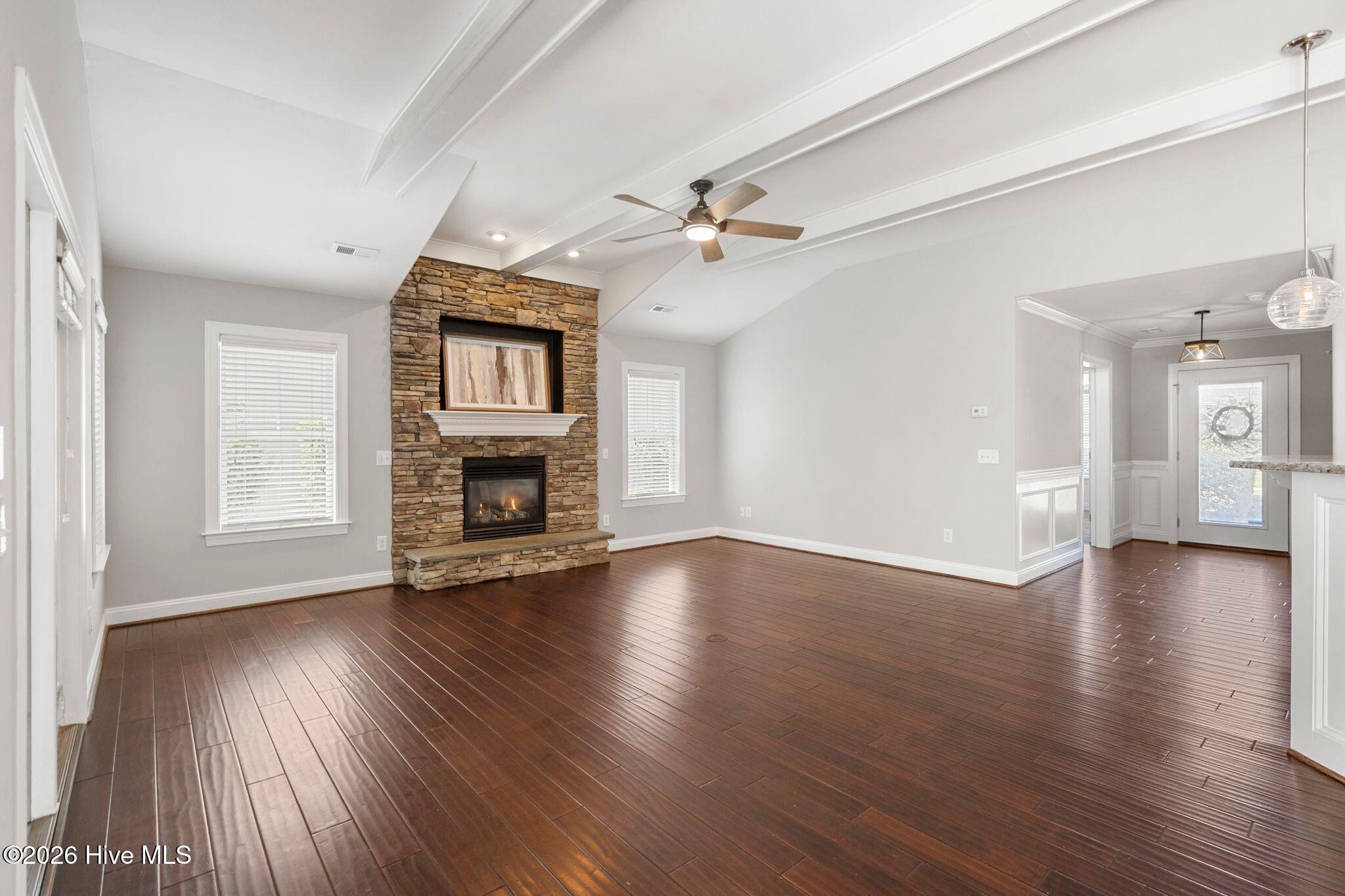 209 Palm Grove Drive Property Photo 16