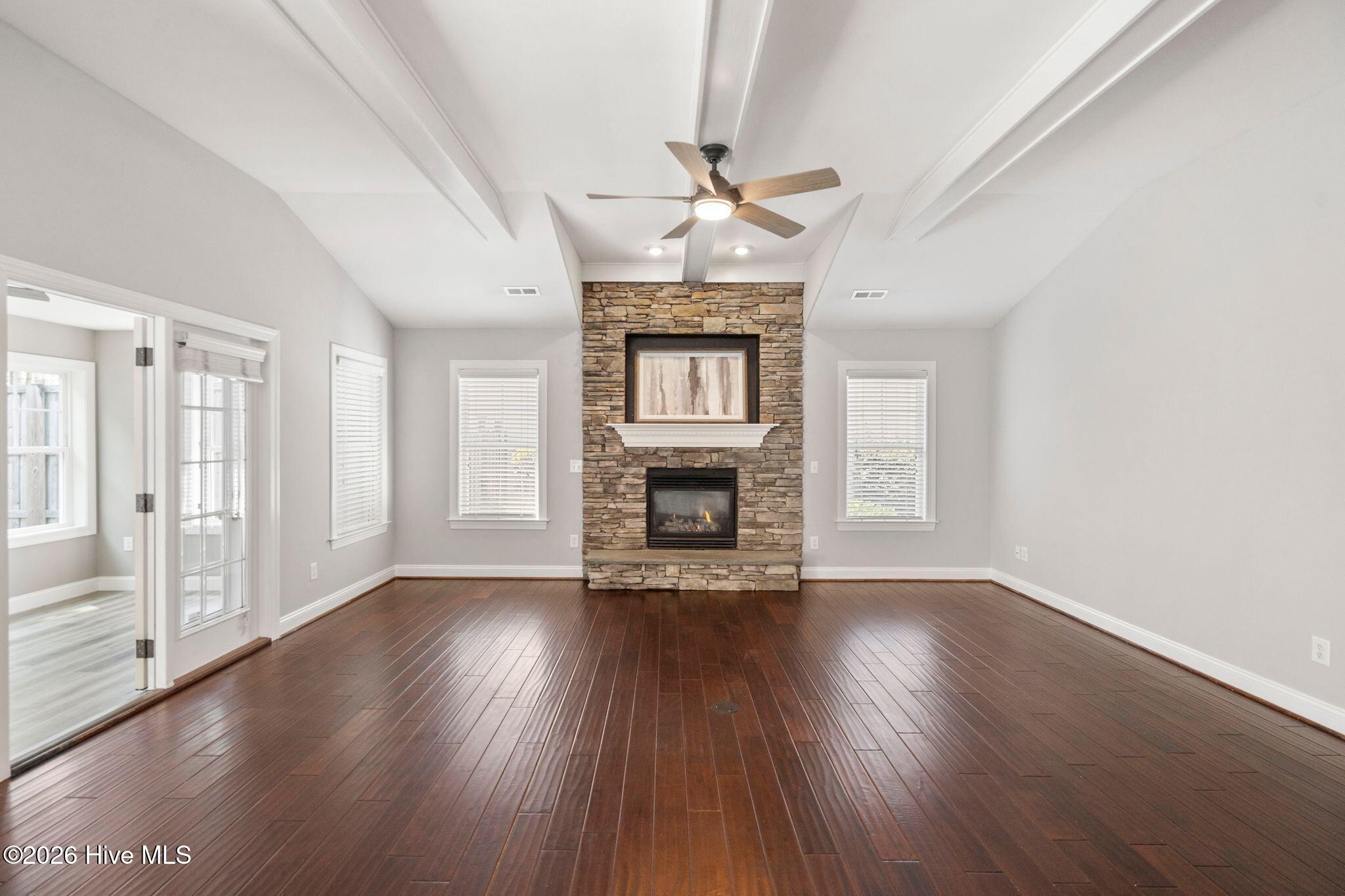 209 Palm Grove Drive Property Photo 17