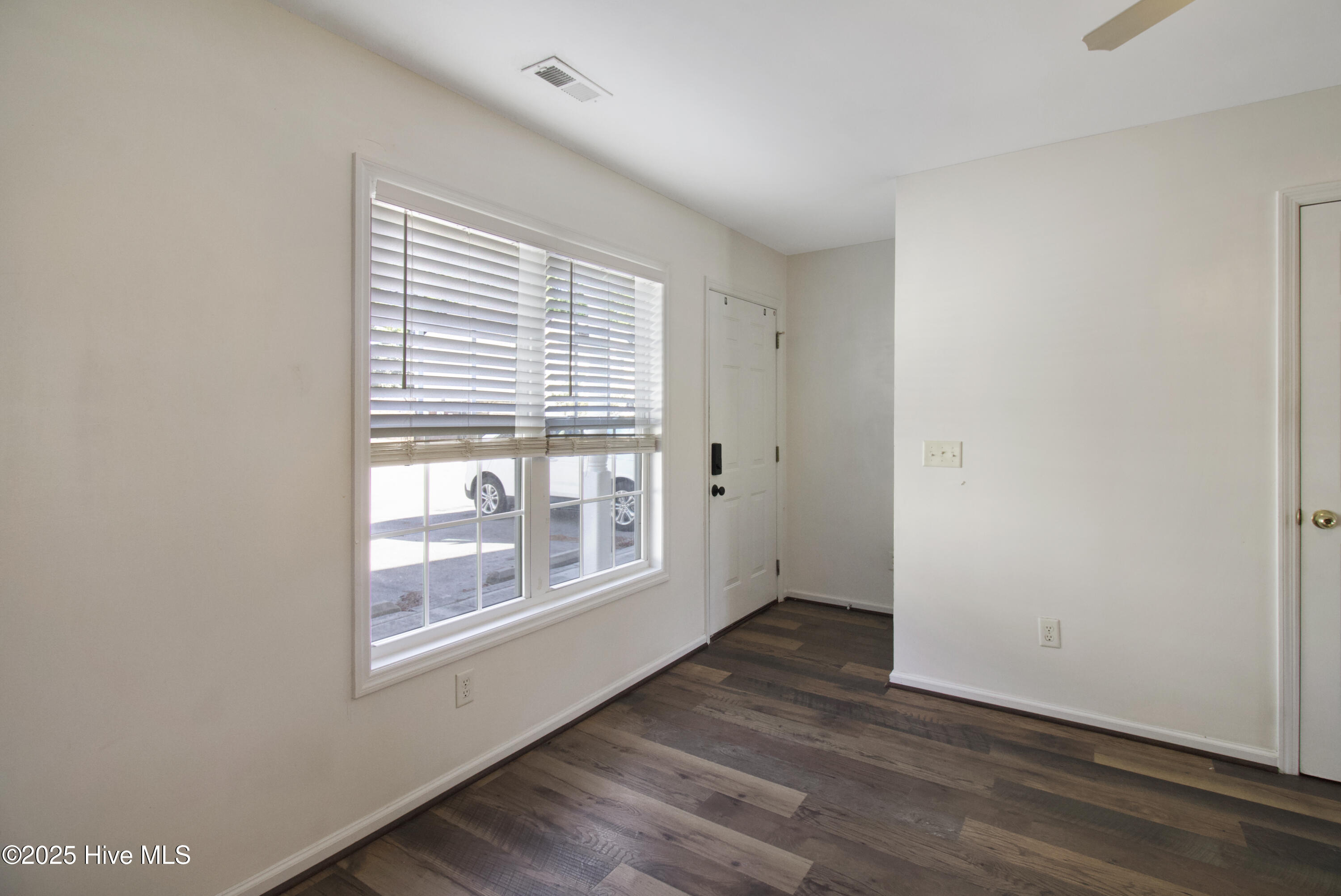 134 Cornerstone Place Property Photo 2