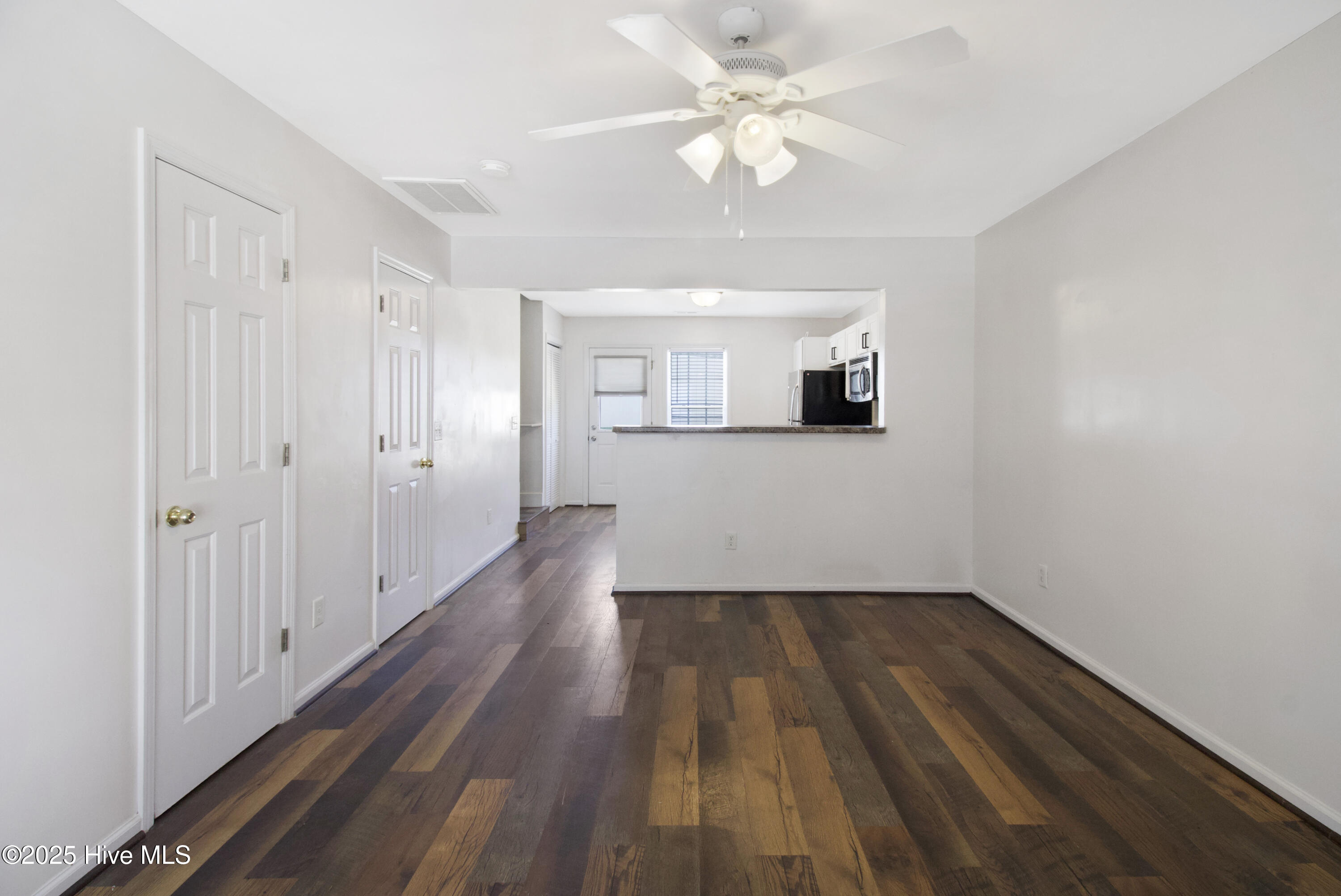 134 Cornerstone Place Property Photo 3