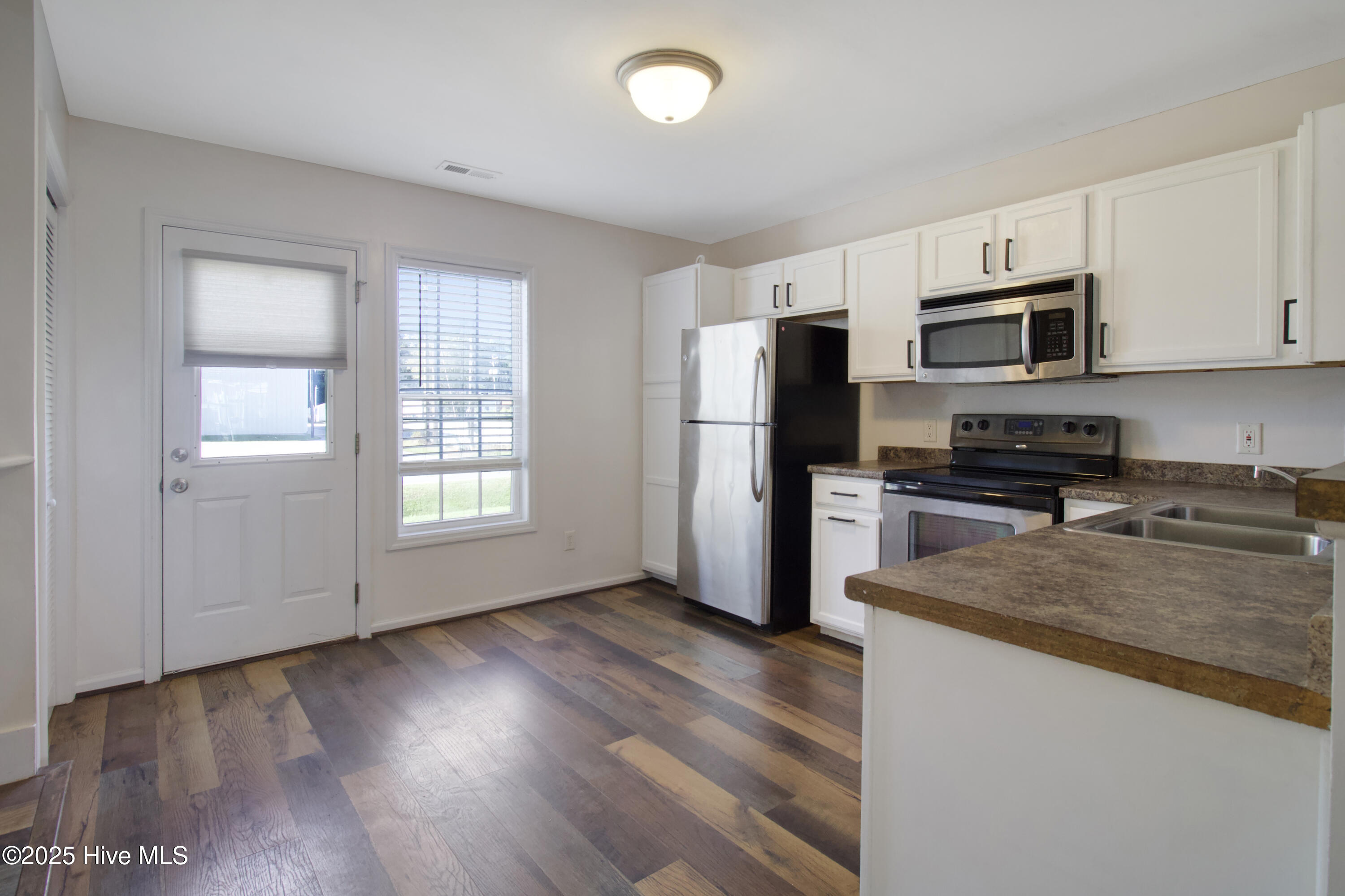 134 Cornerstone Place Property Photo 5