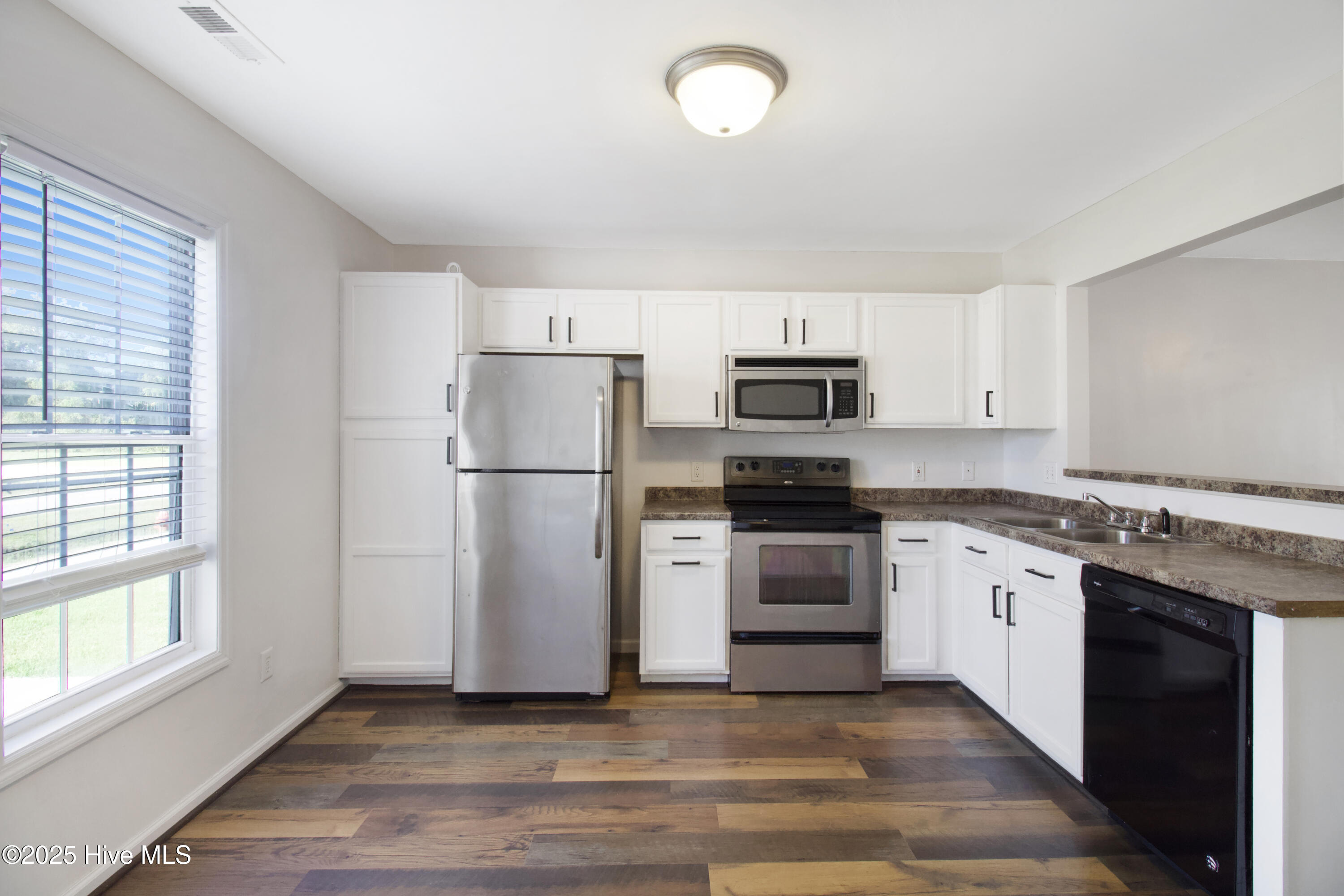 134 Cornerstone Place Property Photo 6