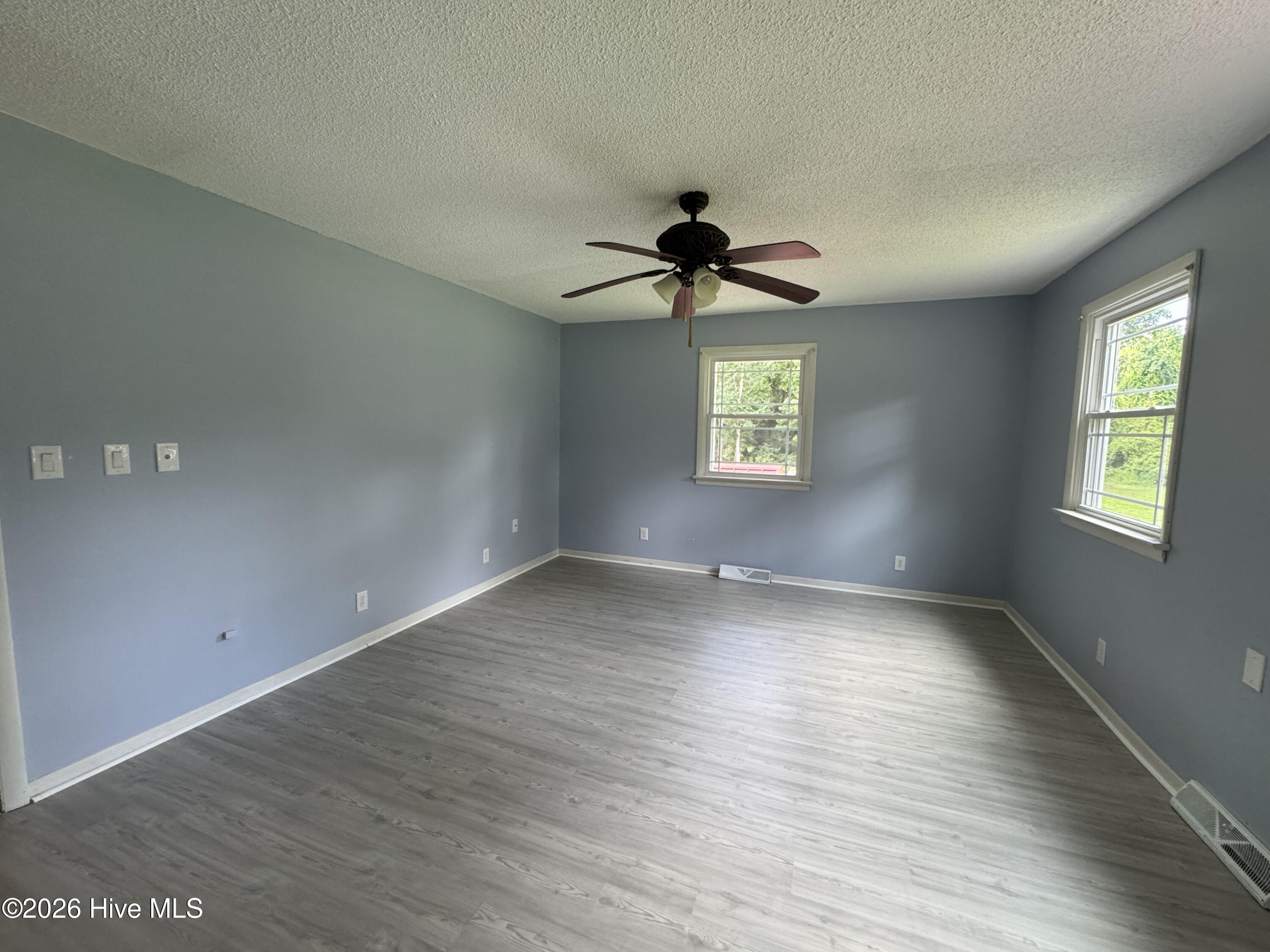 118 Oakwood Drive Property Photo 49