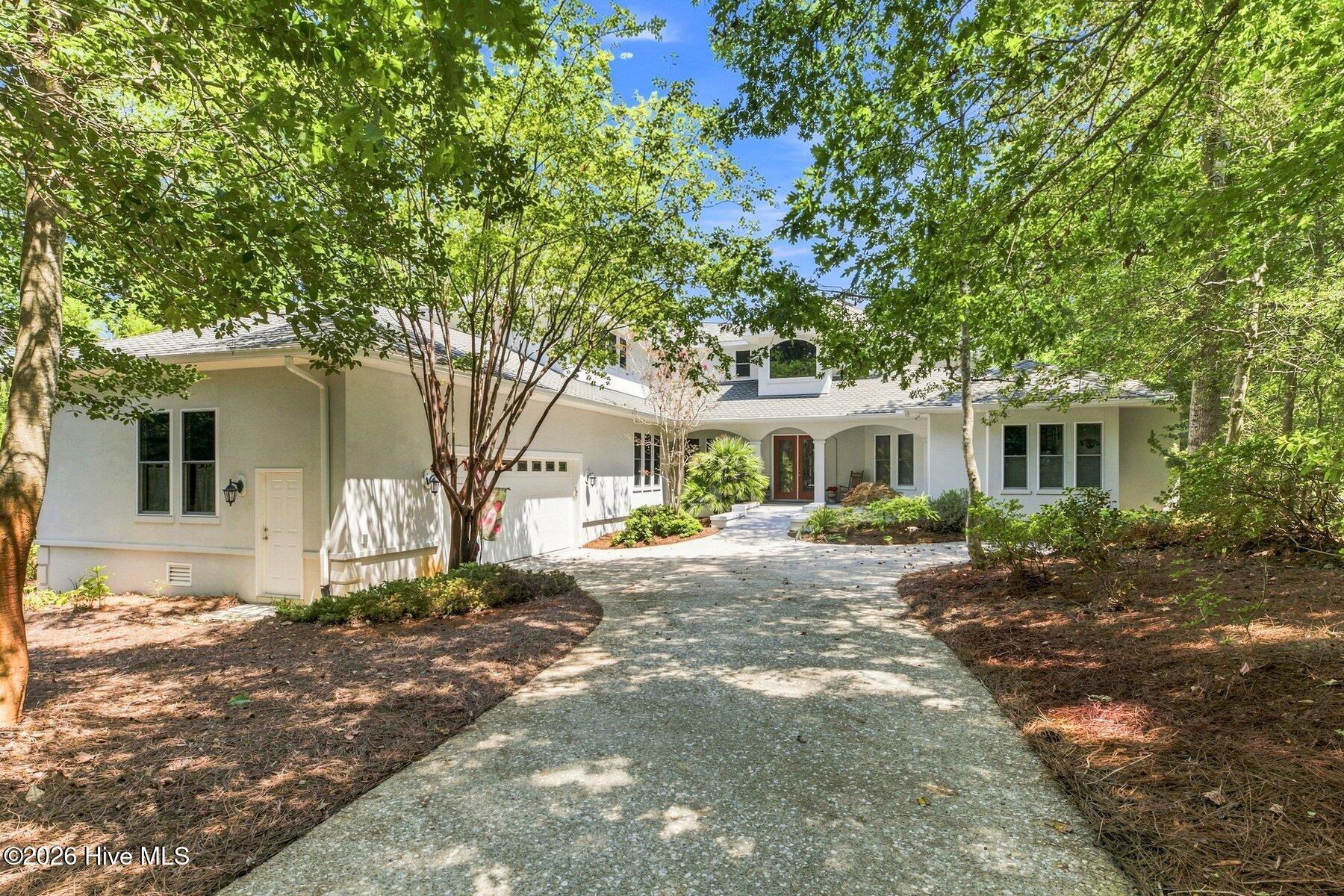 358 Shore Point Drive Property Photo 1