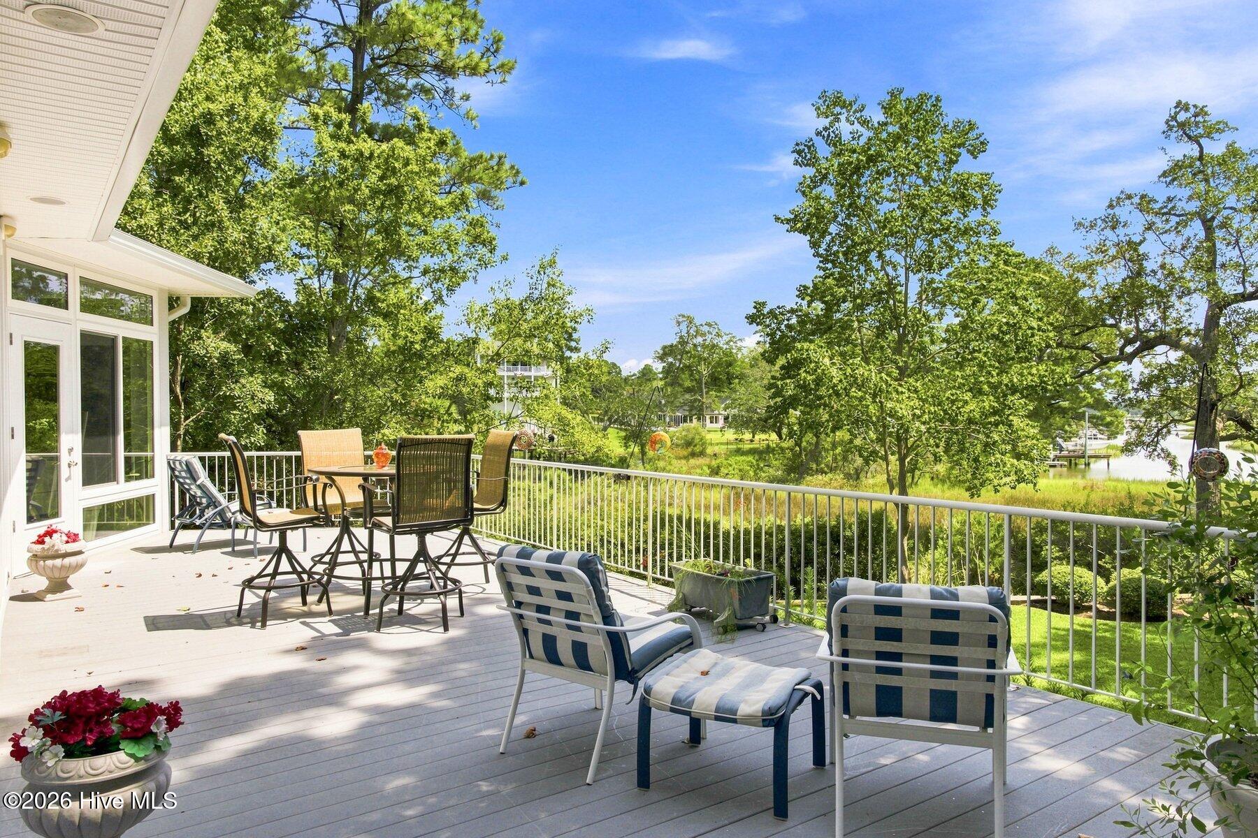 358 Shore Point Drive Property Photo 41