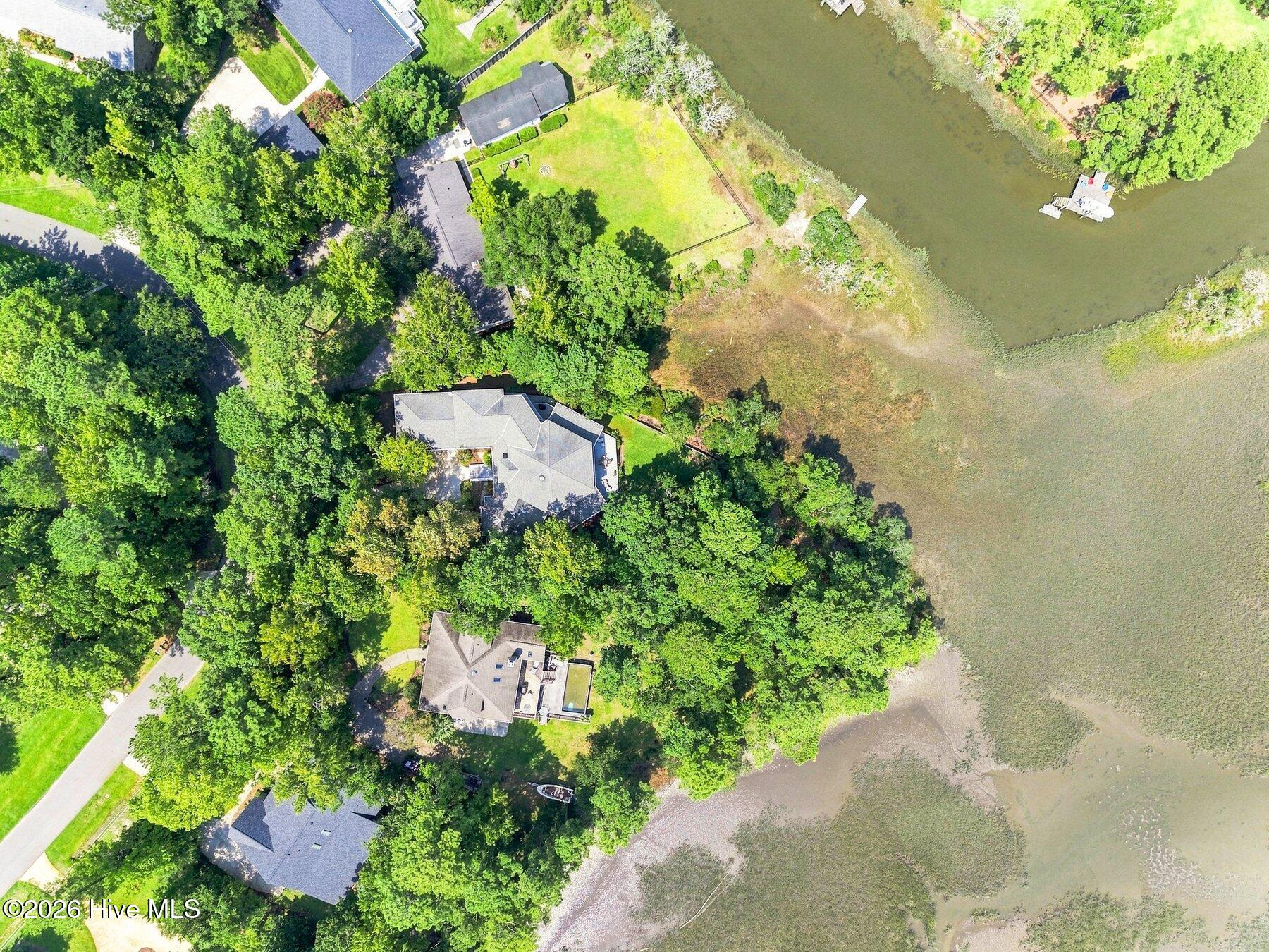 358 Shore Point Drive Property Photo 47