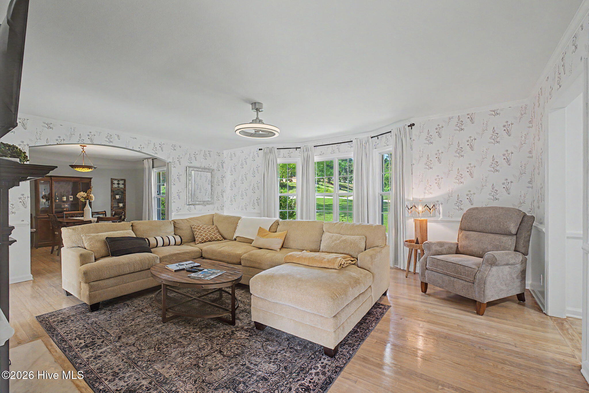 2223 Morningside Drive Property Photo 8