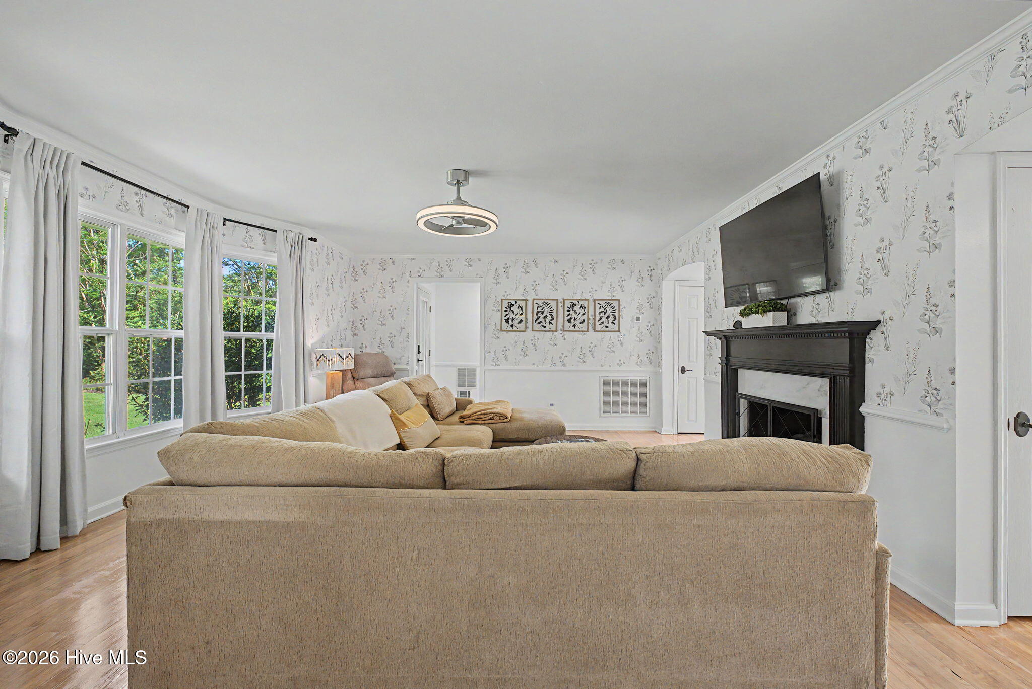 2223 Morningside Drive Property Photo 10