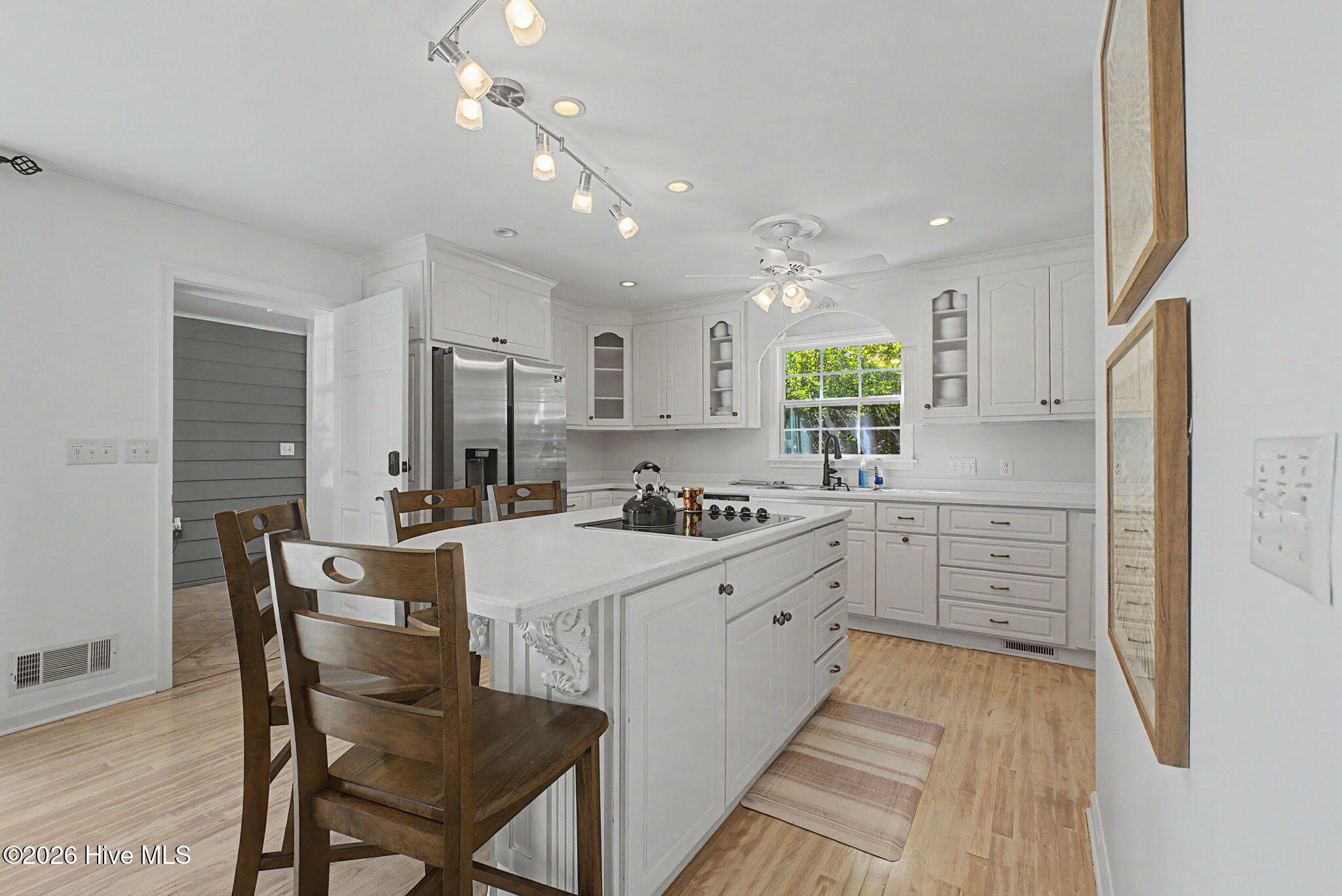 2223 Morningside Drive Property Photo 18