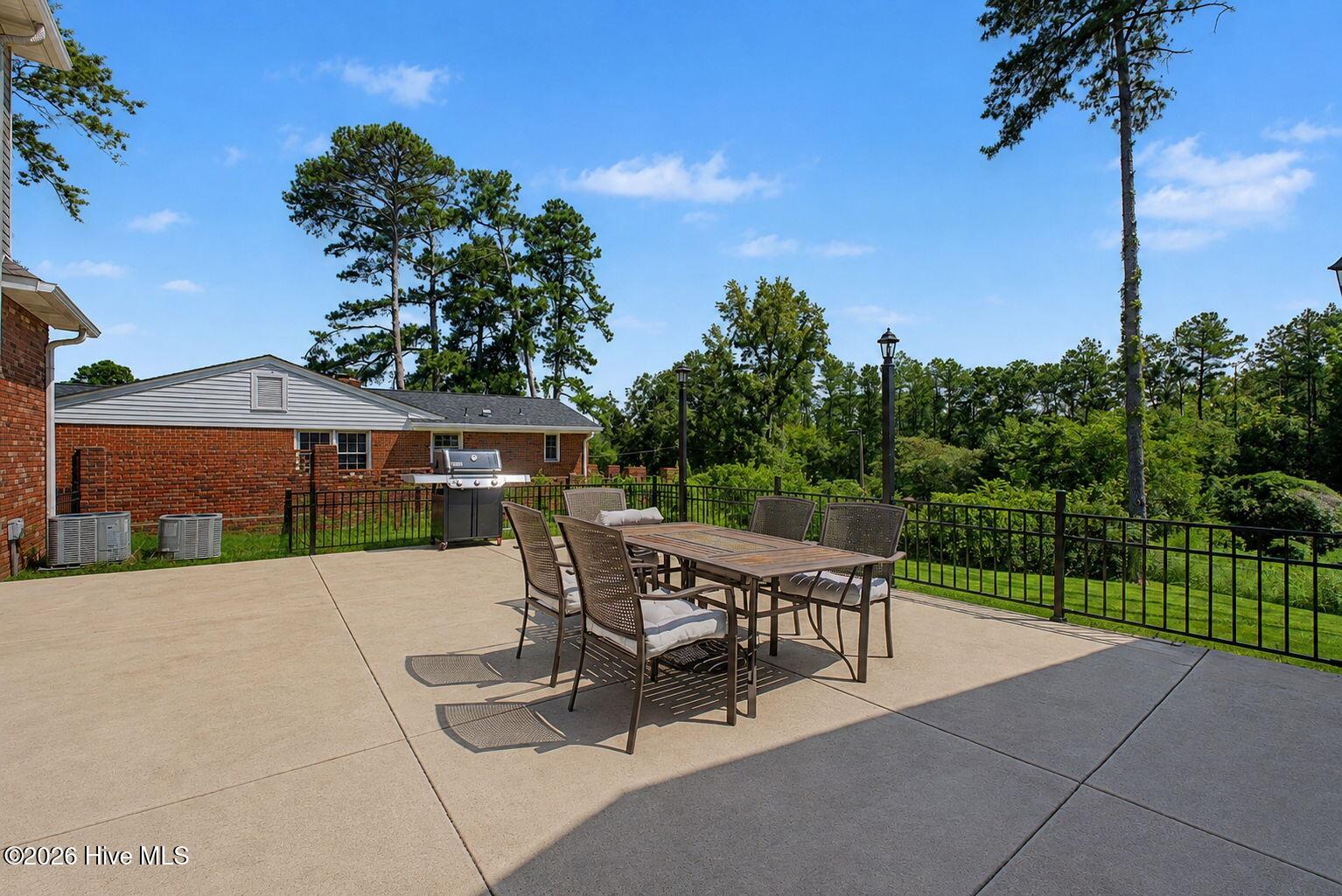 2223 Morningside Drive Property Photo 44
