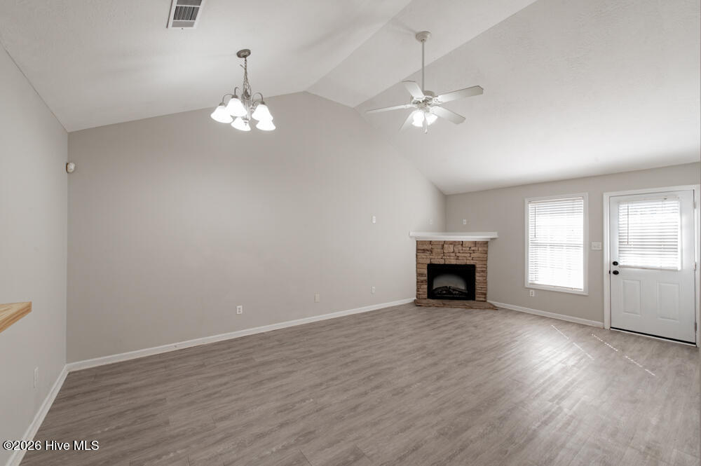 408 Northrop Place Property Photo 2