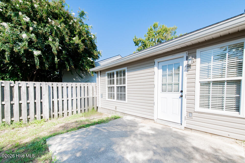 408 Northrop Place Property Photo 14