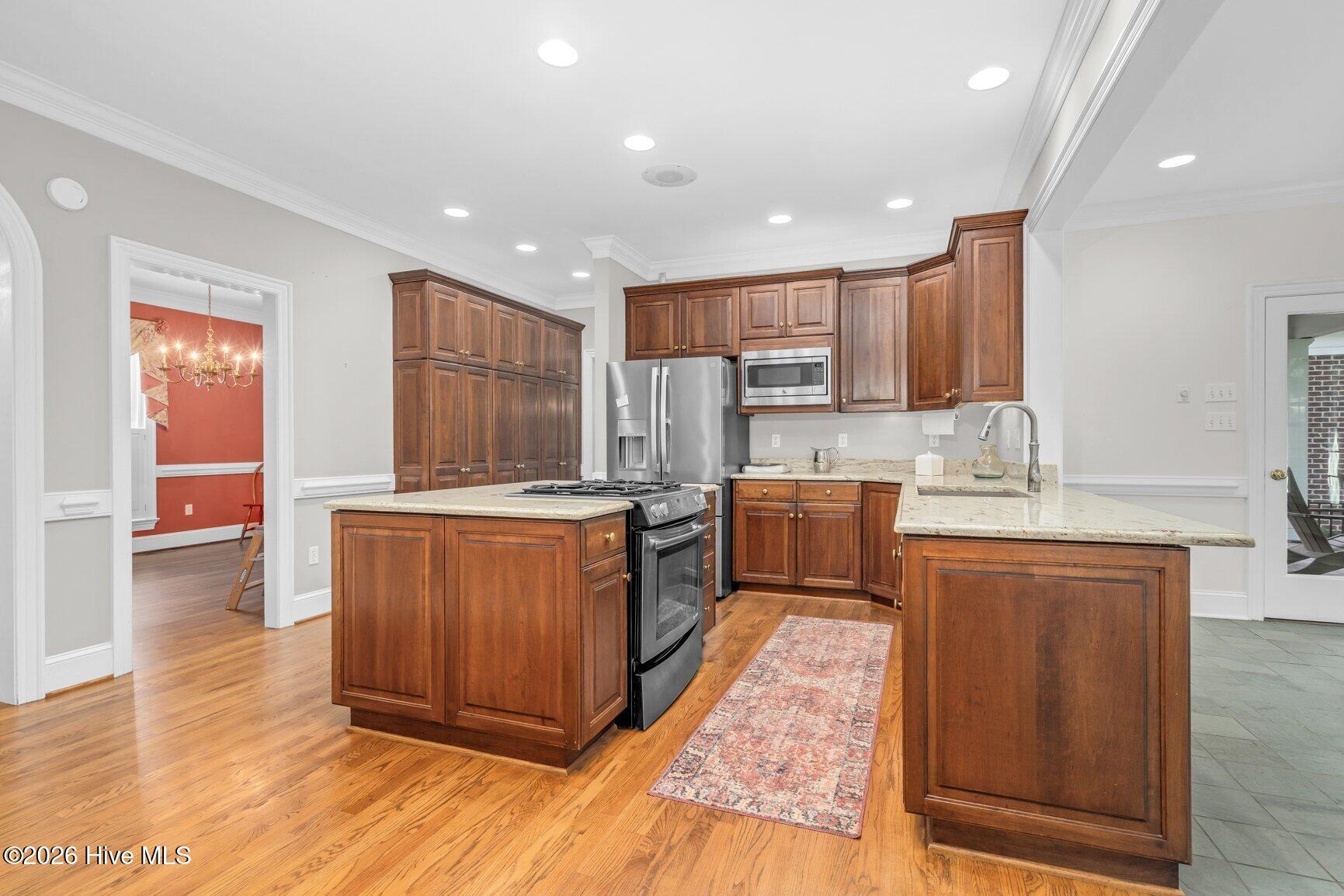 2016 Joelene Drive Property Photo 6