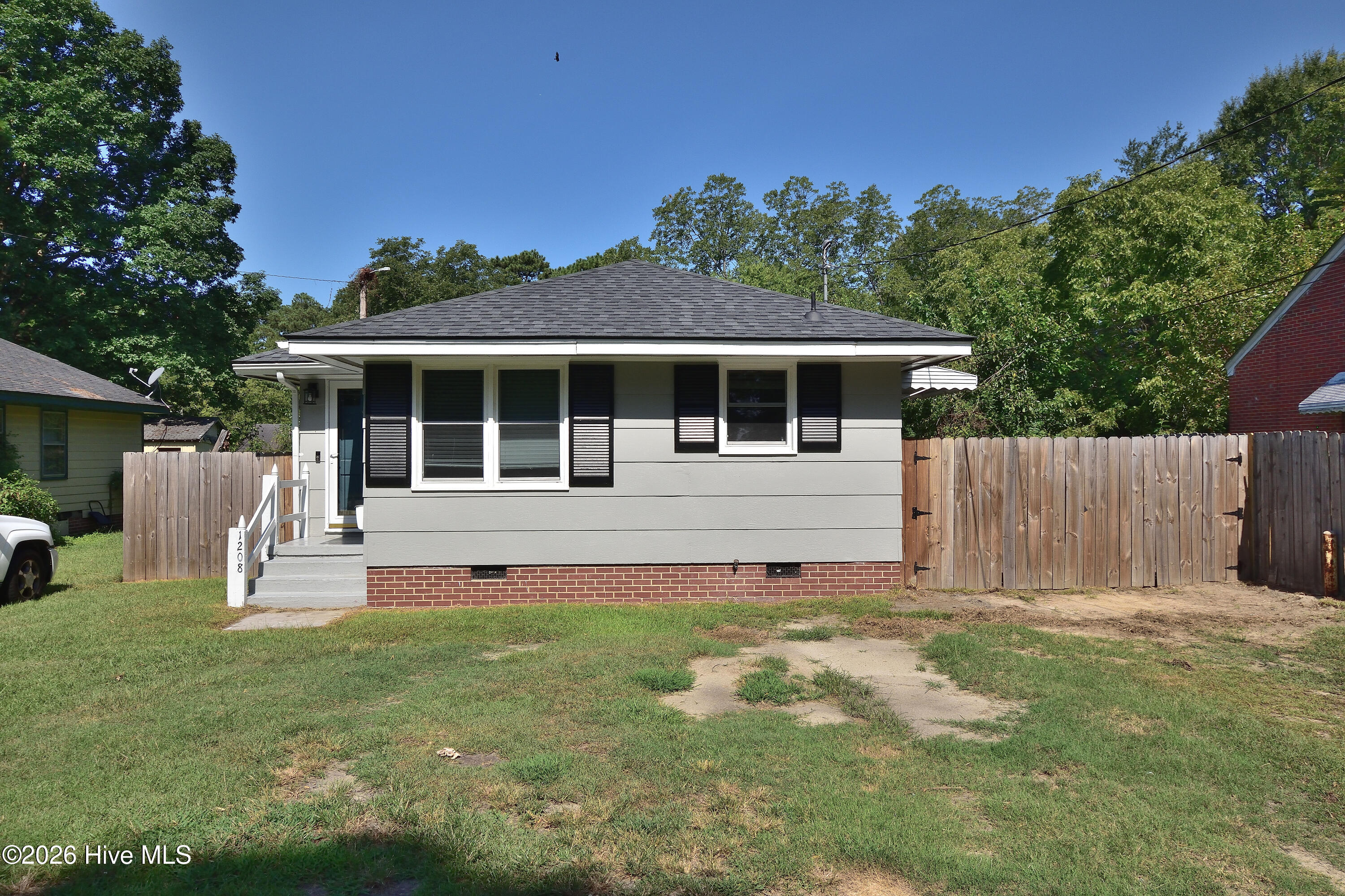 1208 Russell Street Property Photo 1