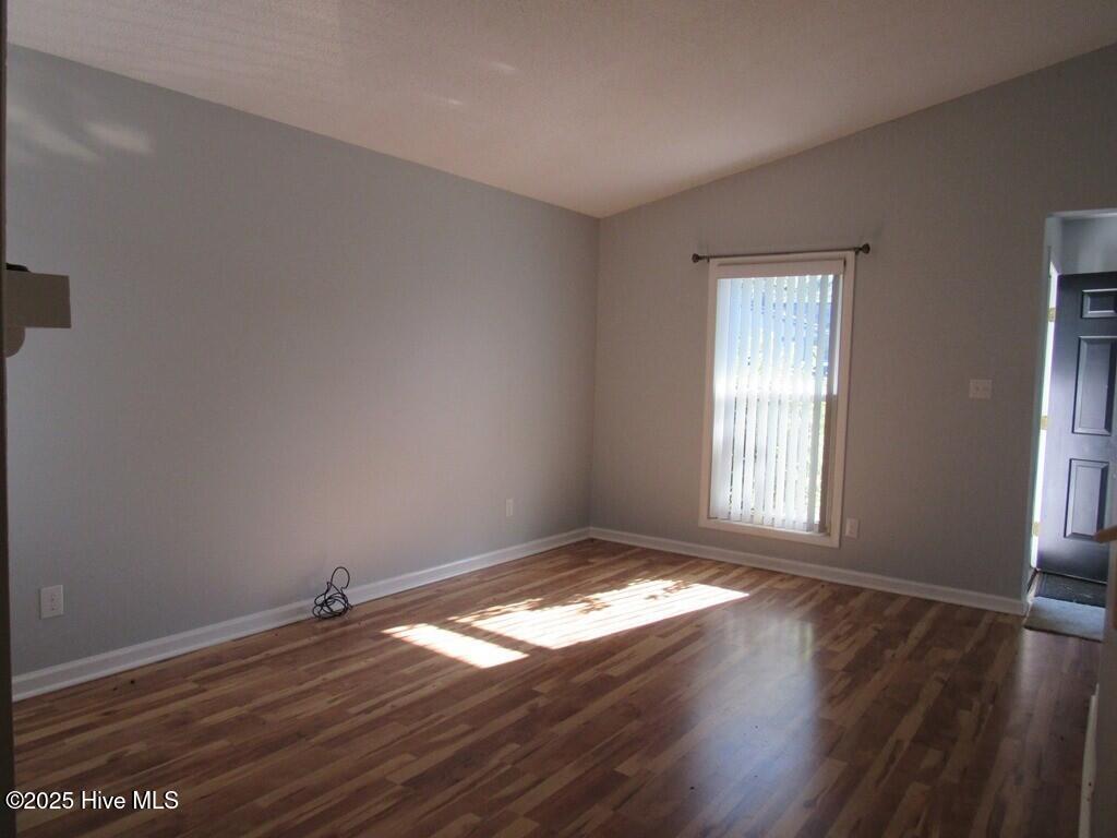 111 Village Circle Property Photo 5