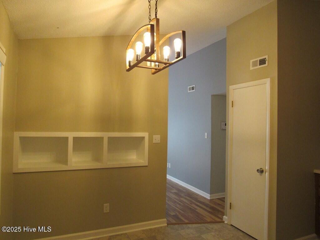 111 Village Circle Property Photo 10